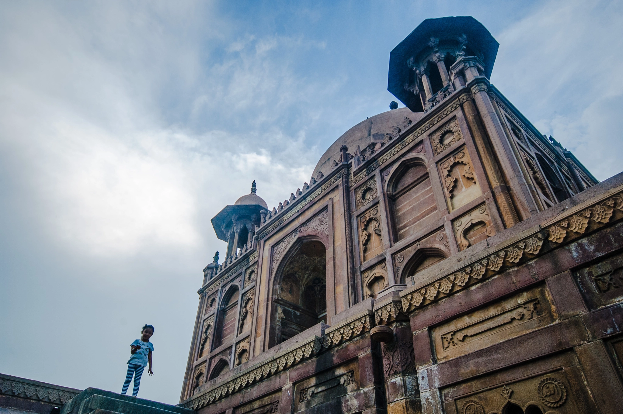 Nikon D70 sample photo. Khusro bagh photography