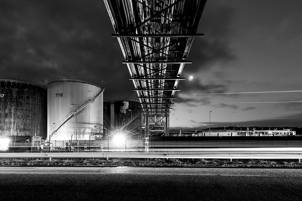 Nikon AF-S Nikkor 14-24mm F2.8G ED sample photo. Nuit sur la route industrielle ii photography