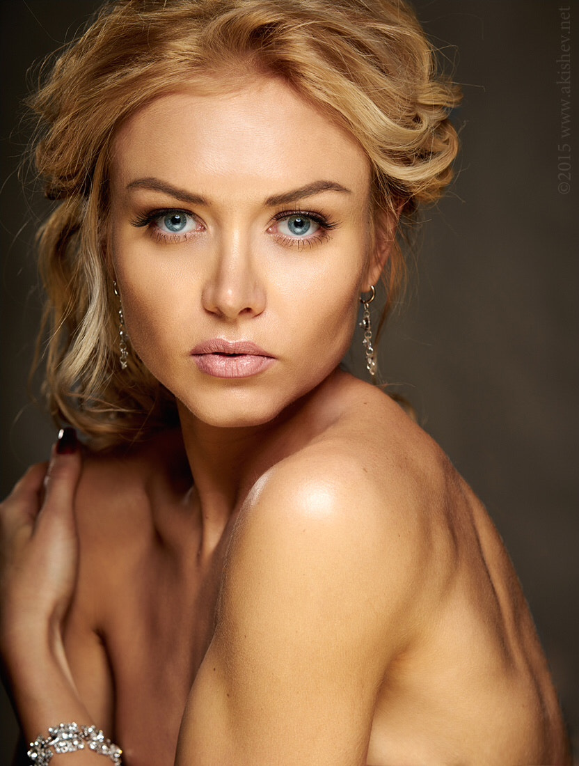 Sony Sonnar T* 135mm F1.8 ZA sample photo. ____Фотограф aleksey akishev____ photography