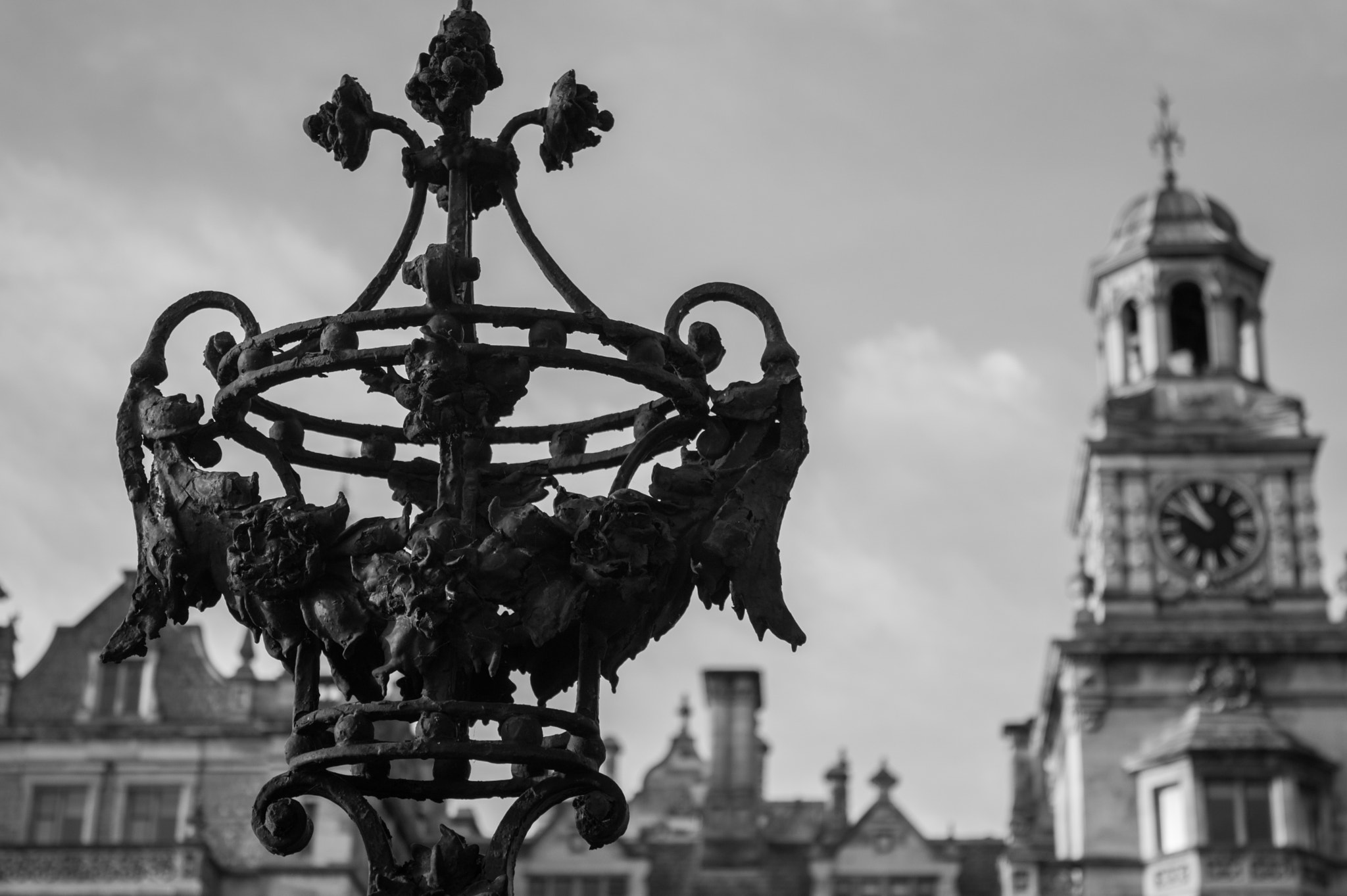 Canon EOS 760D (EOS Rebel T6s / EOS 8000D) sample photo. Gate decoration photography