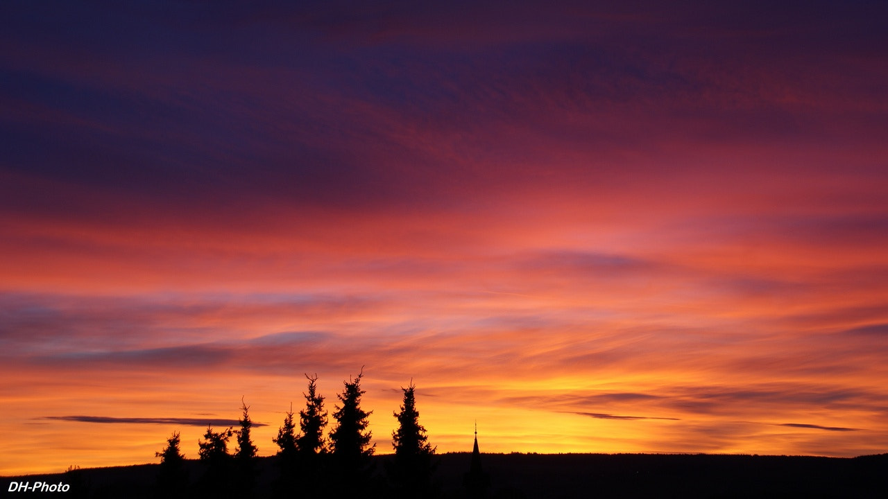 Sony Alpha DSLR-A300 + Tamron AF 28-105mm F4-5.6 [IF] sample photo. The burning sky photography