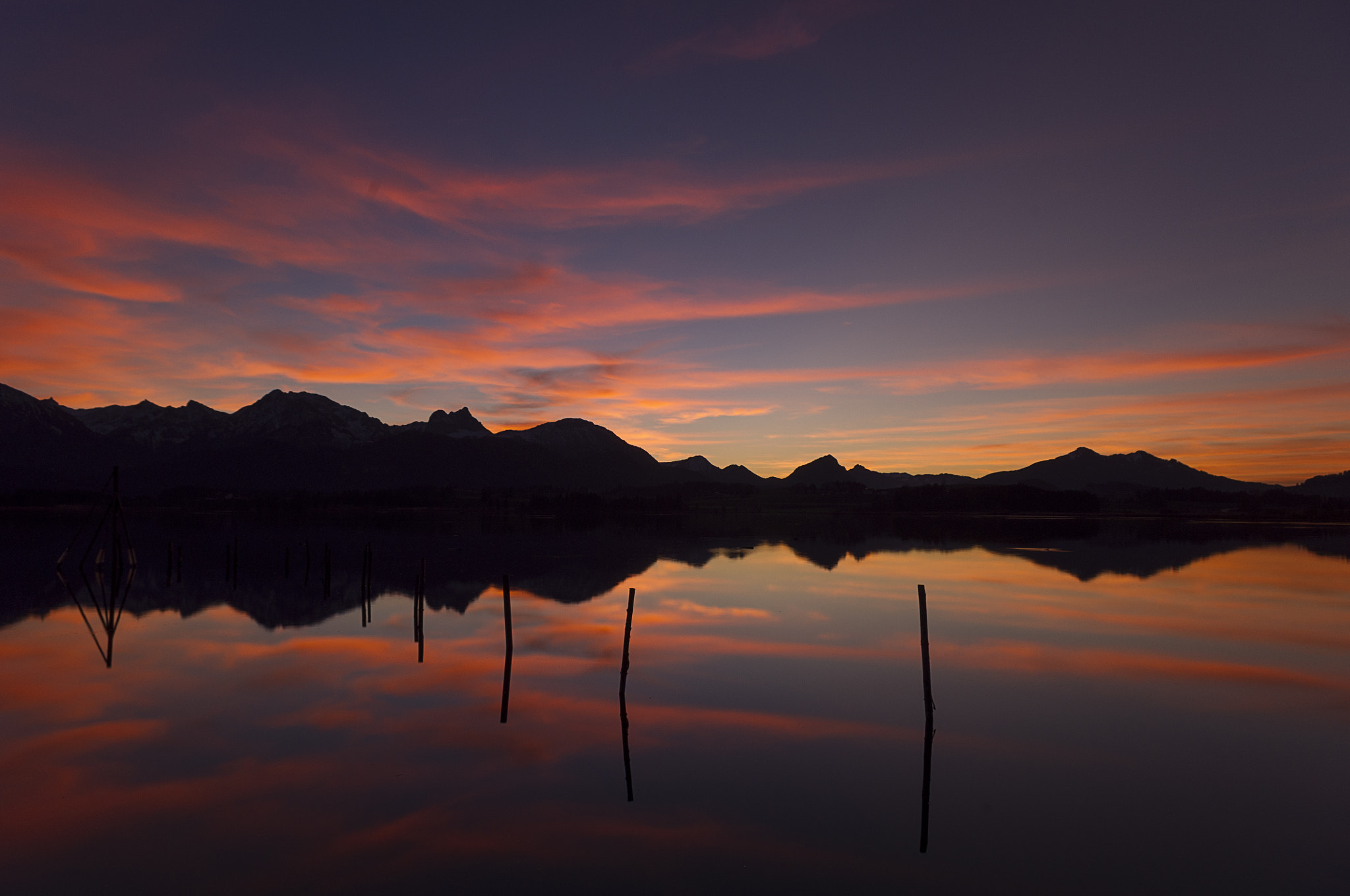 Pentax smc DA 18-55mm F3.5-5.6 AL WR sample photo. Hopfensee sunset photography