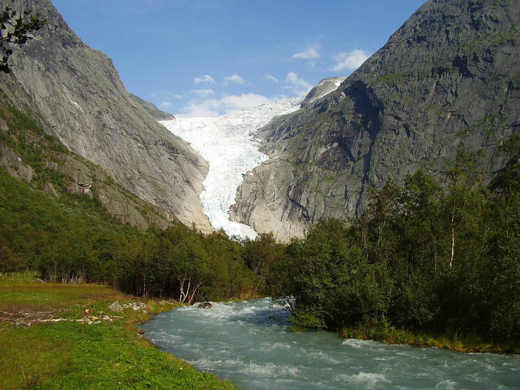 Olympus FE100,X710 sample photo. Briksdal glacier in norway photography