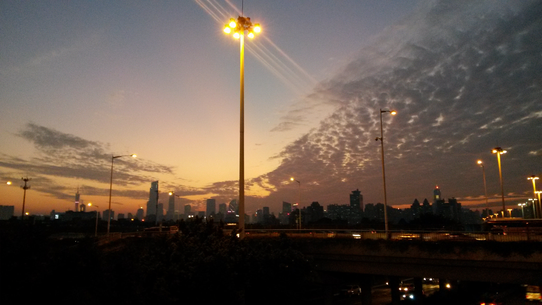 Samsung Galaxy Mega 6.3 sample photo. Overbridge evening photography