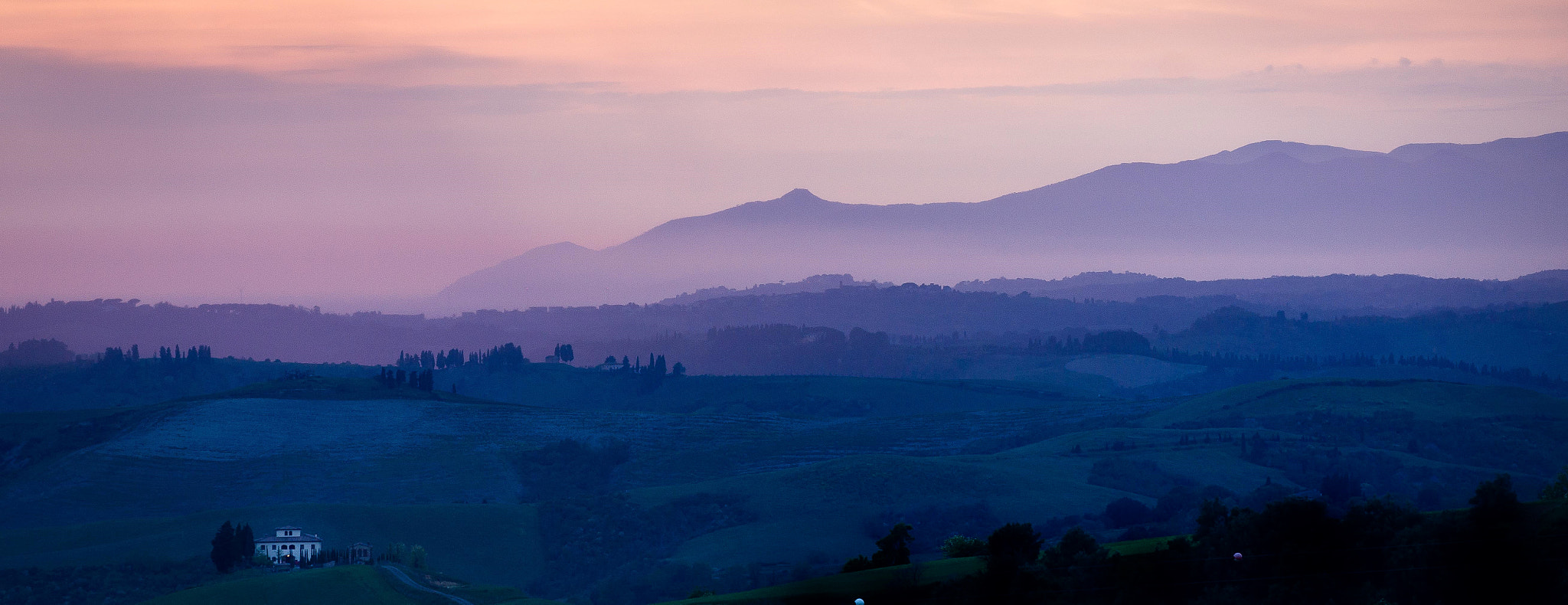 70-300mm F4.0-5.6 SSM sample photo. Sunset in tuscany photography