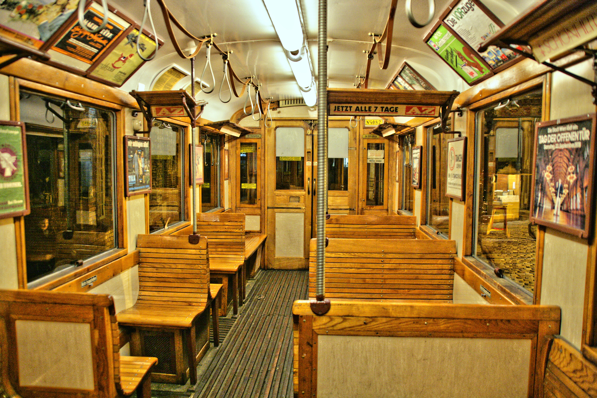 Canon EOS-1Ds Mark II sample photo. Tram hdr photography