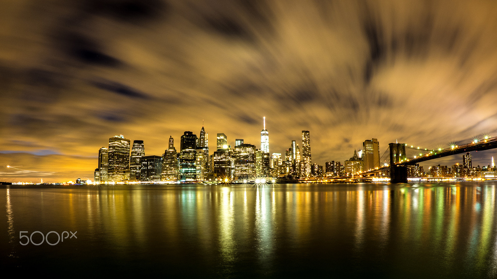 Olympus OM-D E-M1 + OLYMPUS M.8mm F1.8 sample photo. Night view of manhattan photography