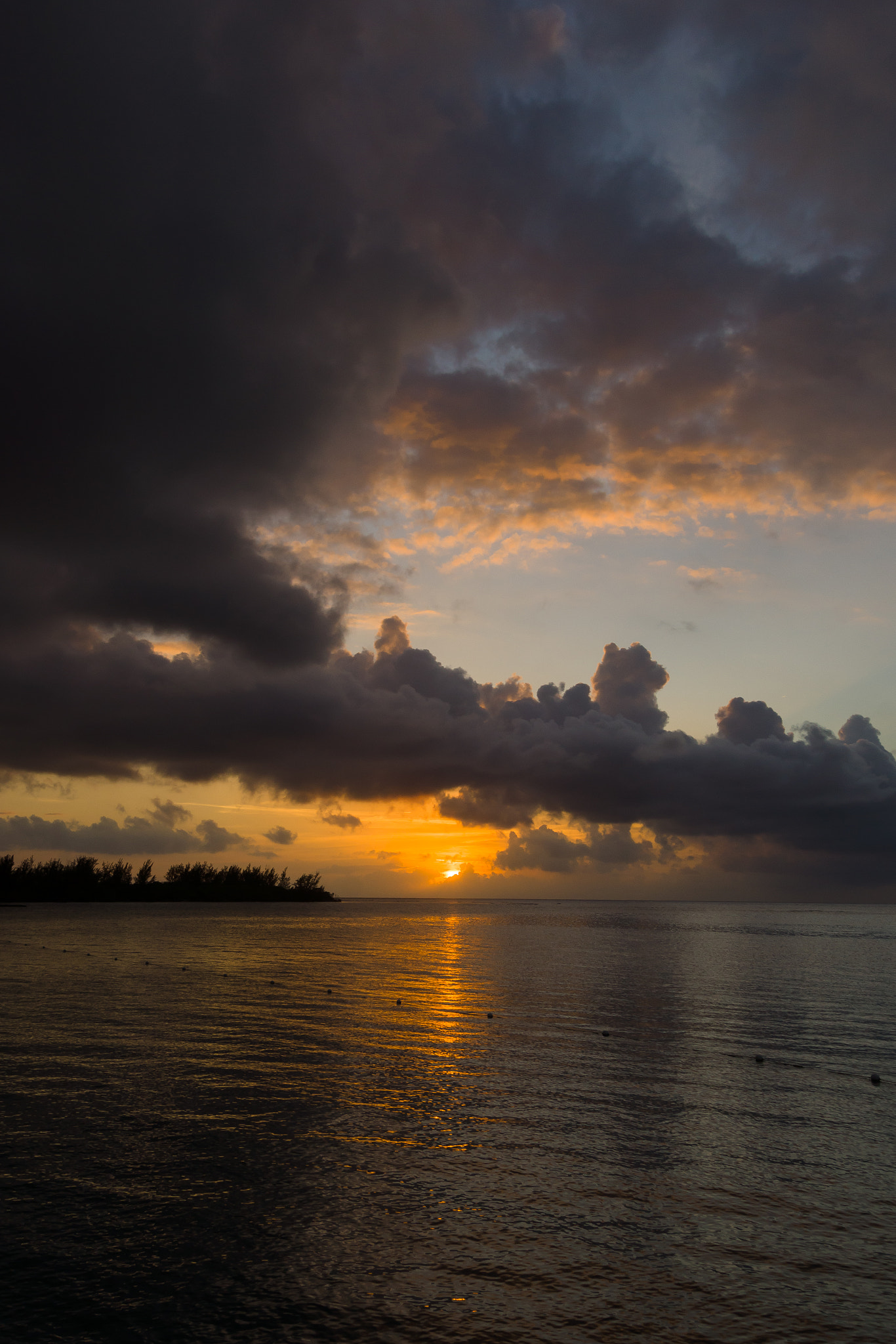 Sony SLT-A65 (SLT-A65V) sample photo. Sunset, sea and sky photography