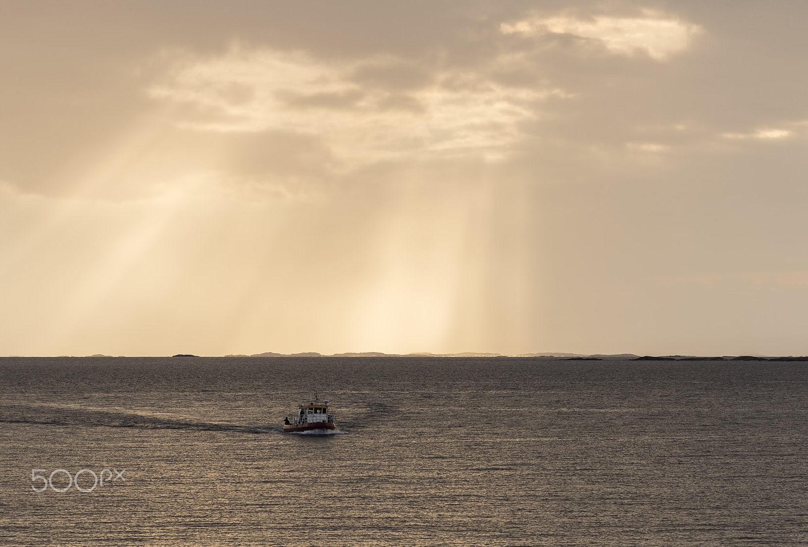 Sigma 70mm F2.8 EX DG Macro sample photo. Boat on the sea in the evening light photography