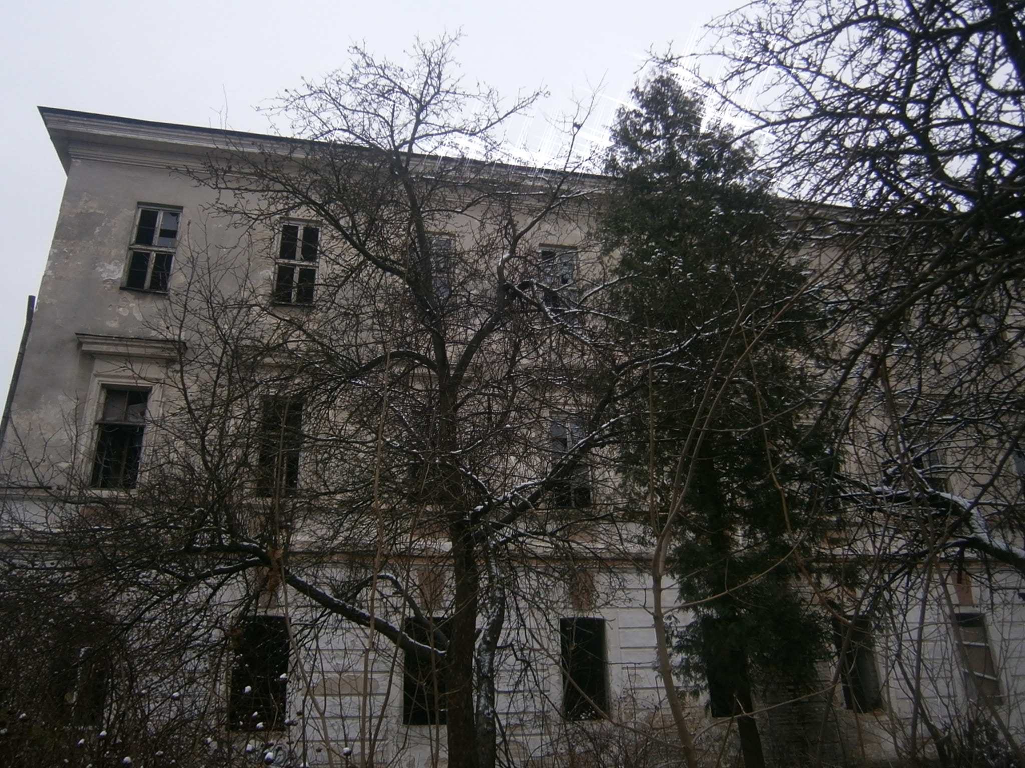 Olympus VG130,D710 sample photo. Old architecture photography