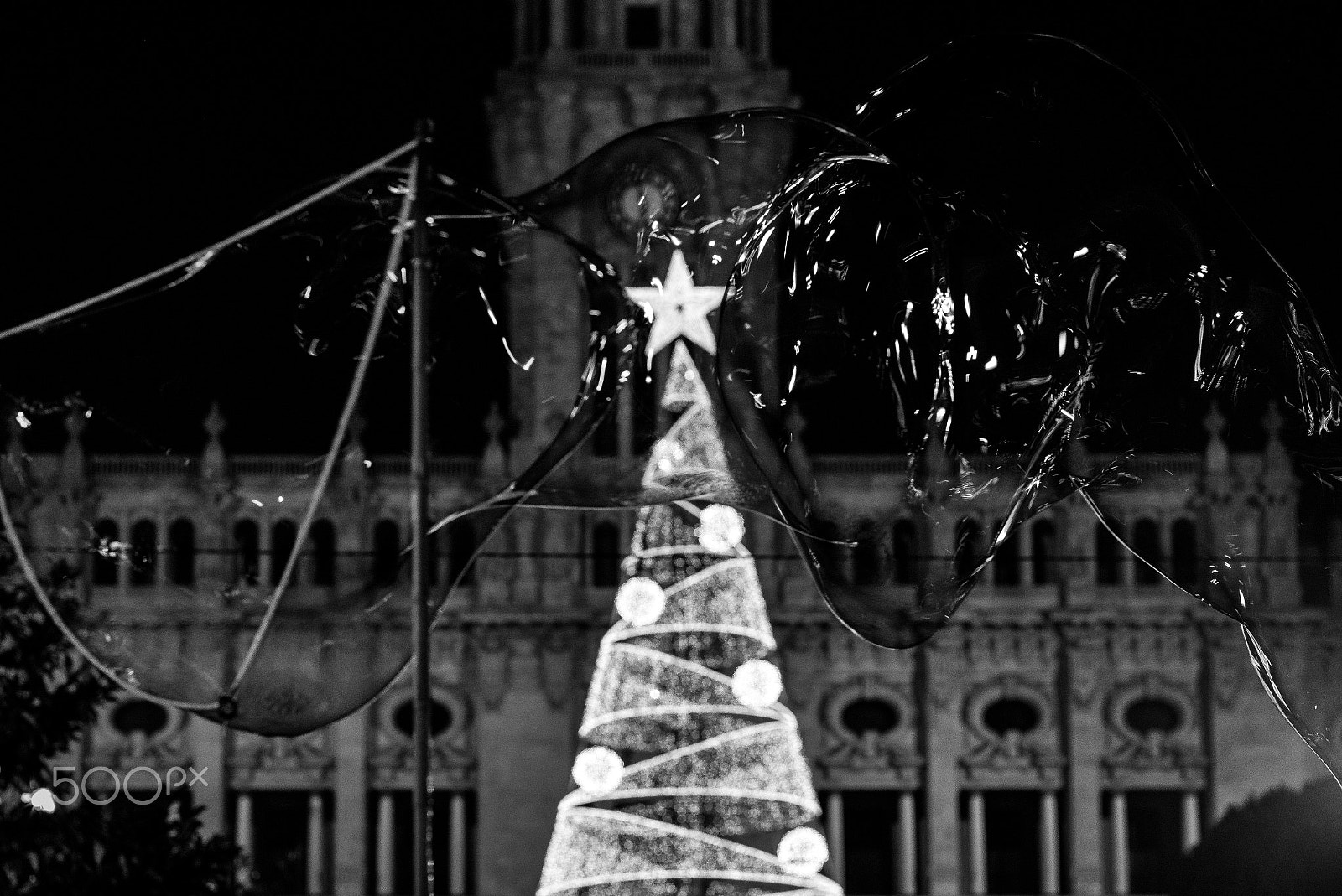 Leica APO-Summicron-M 75mm F2 ASPH sample photo. Xmas spirit all over porto... photography