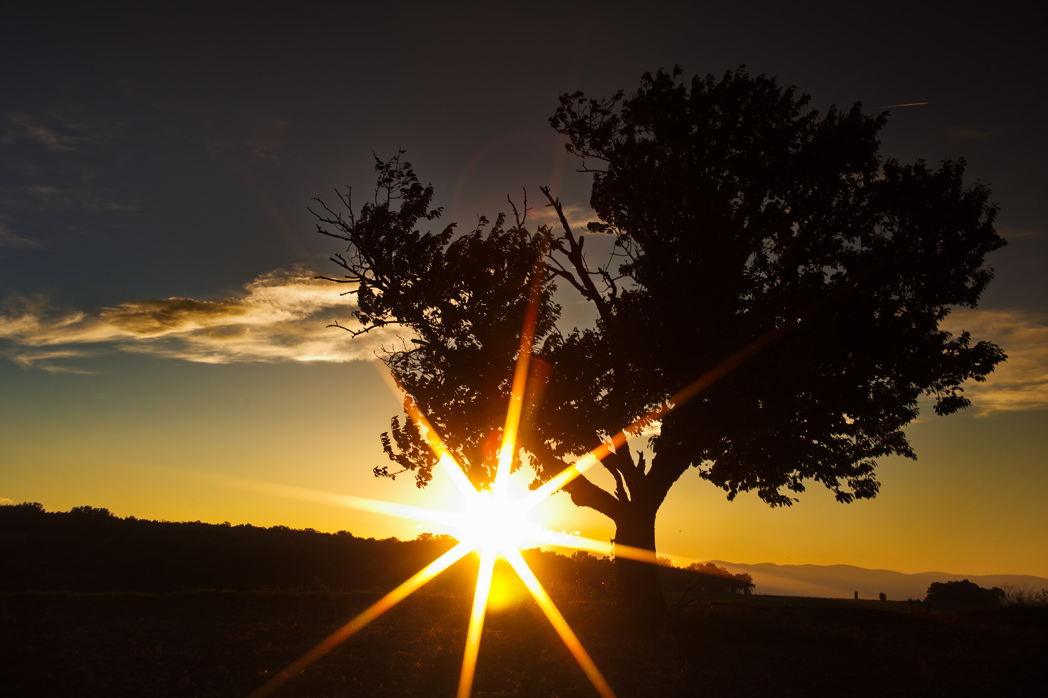 Canon EOS 6D + Canon EF 28-200mm F3.5-5.6 USM sample photo. Sonnenuntergang im burgenland photography
