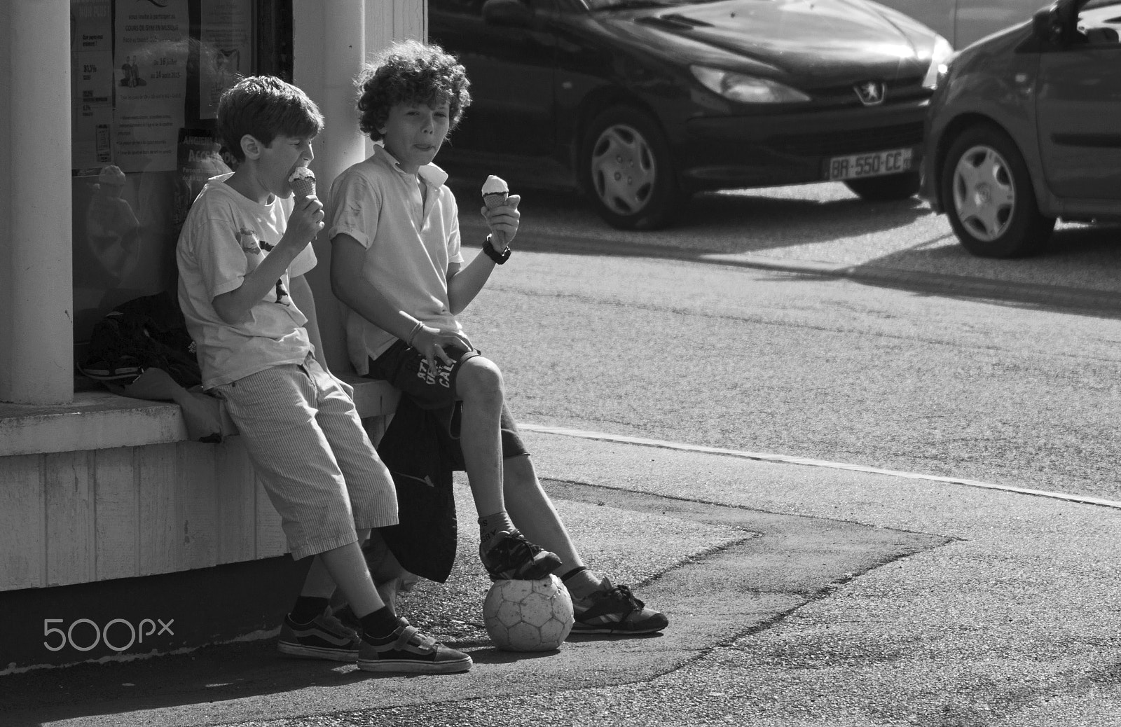 Sony SLT-A77 + Sigma 70-210mm F4-5.6 APO sample photo. People 13 photography