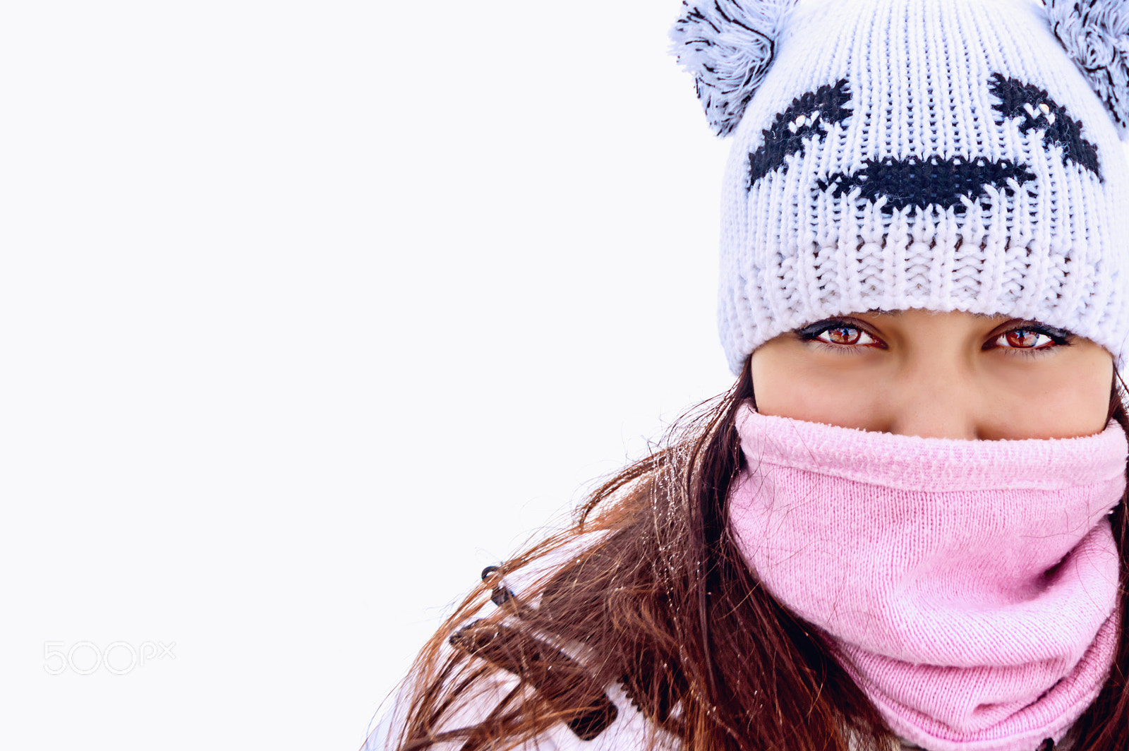 Sigma 12-24mm F4.5-5.6 II DG HSM sample photo. Beautiful girl in winter photography
