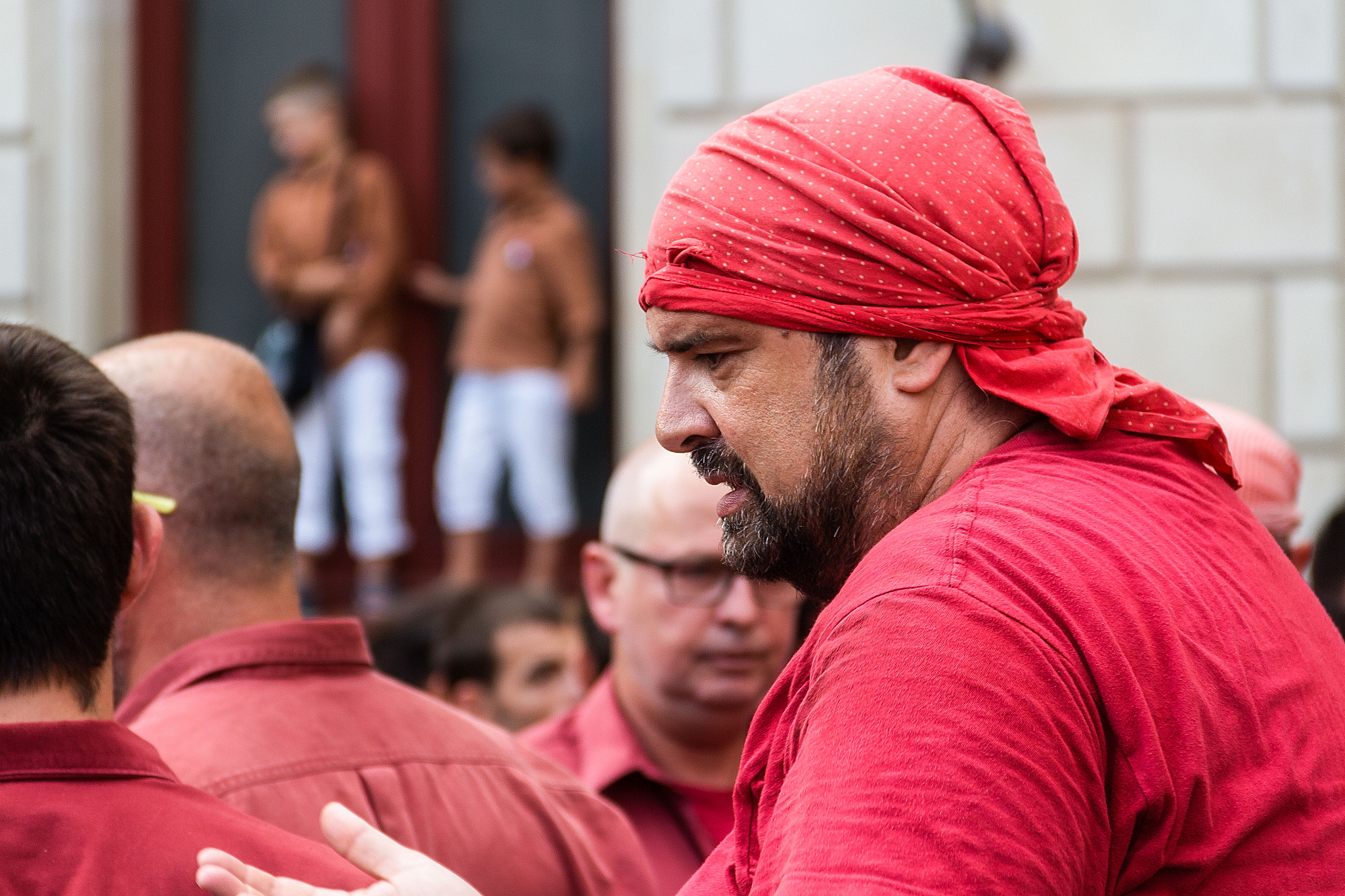 Canon EOS M sample photo. Portrait of a casteller photography