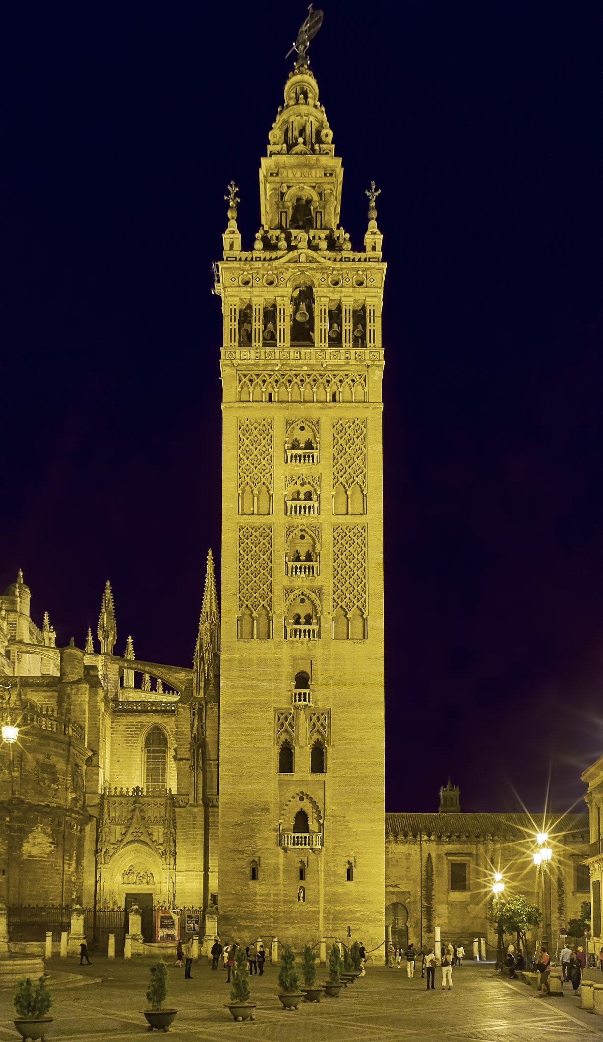 Fujifilm X-E1 sample photo. Giralda - sevilla photography