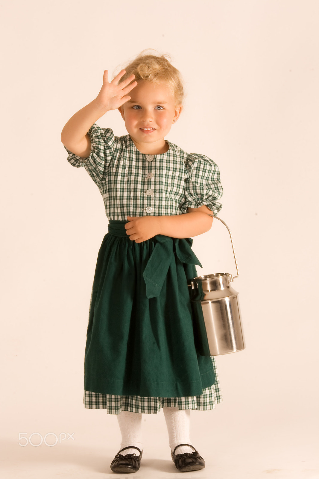 Tamron SP AF 70-200mm F2.8 Di LD (IF) MACRO sample photo. Bavarian girl with milk jug photography
