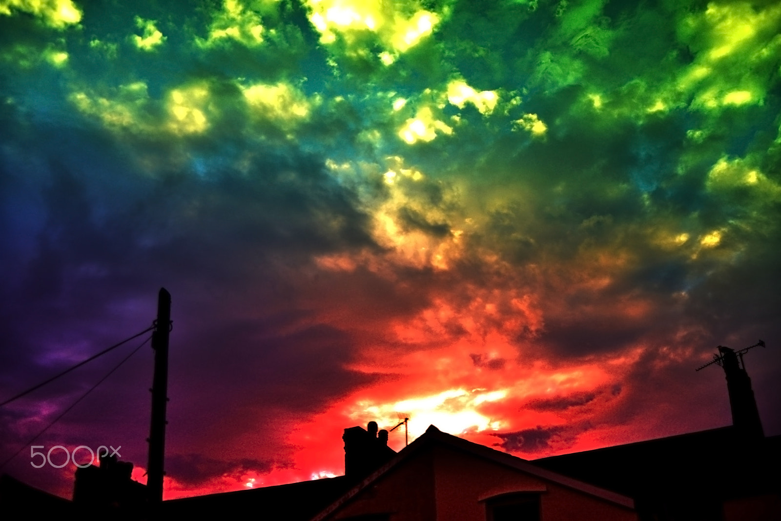 AF Zoom-Nikkor 35-80mm f/4-5.6D N sample photo. Colourful sky photography