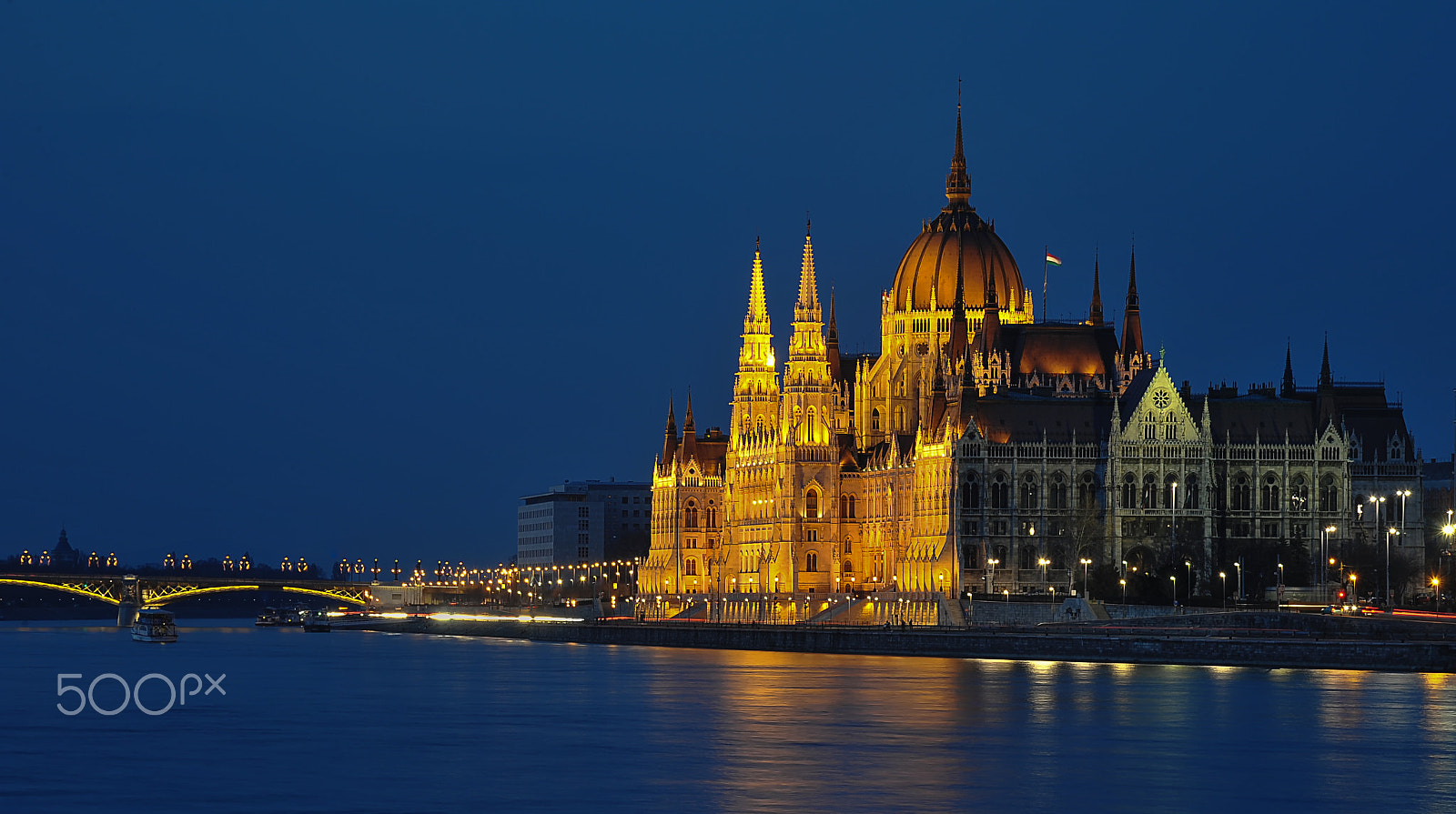 Nikon D3 sample photo. The hungarian parliament building photography