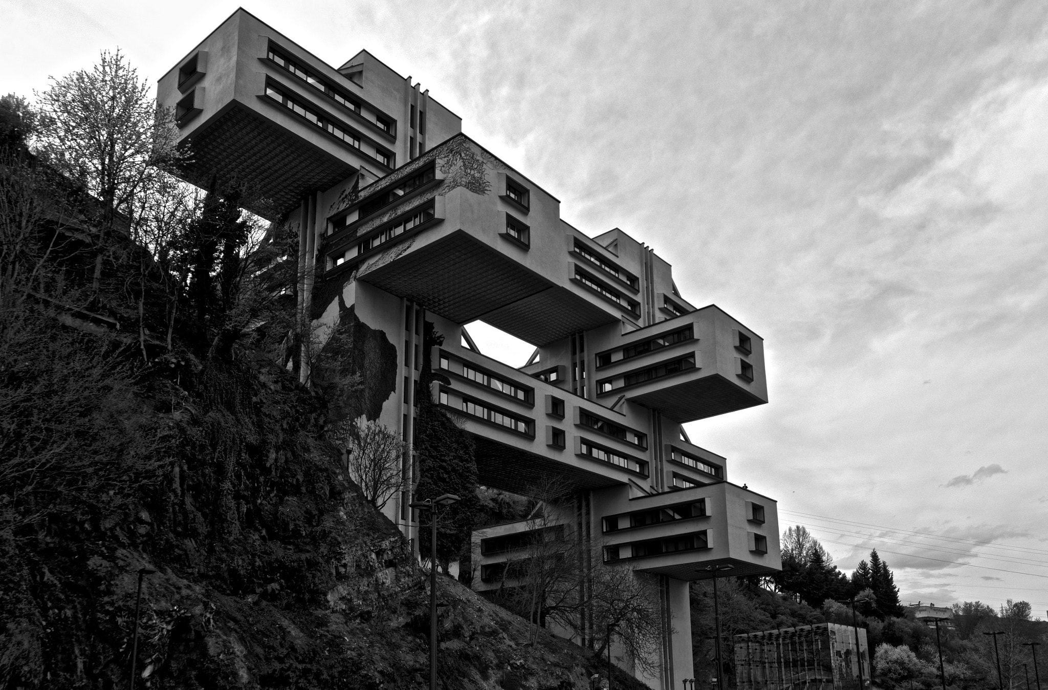 Sigma 12-24mm F4.5-5.6 EX DG Aspherical HSM sample photo. Bank of georgia photography