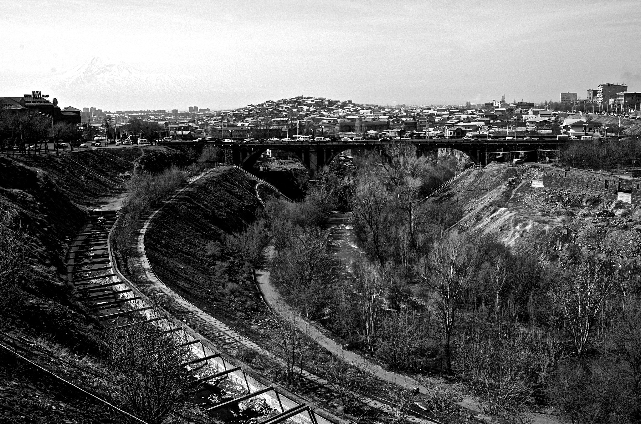 Sigma 12-24mm F4.5-5.6 EX DG Aspherical HSM sample photo. Yerevan photography