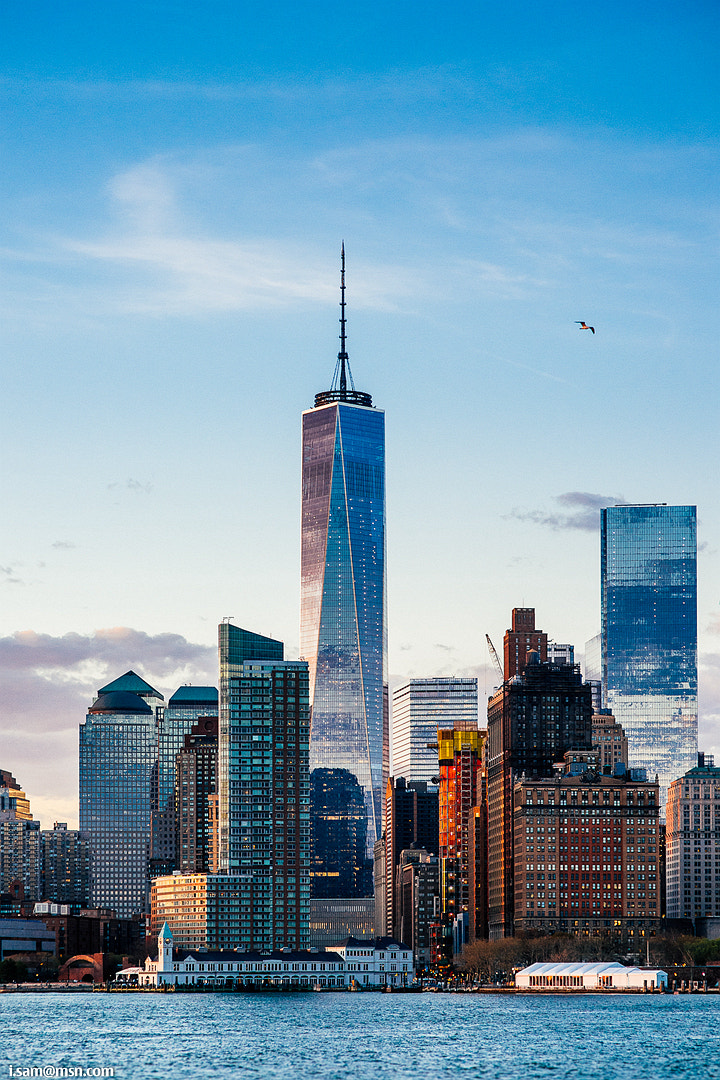 Sony Alpha DSLR-A900 + Sigma 85mm F1.4 EX DG HSM sample photo. One world trade centre tower in nyc photography