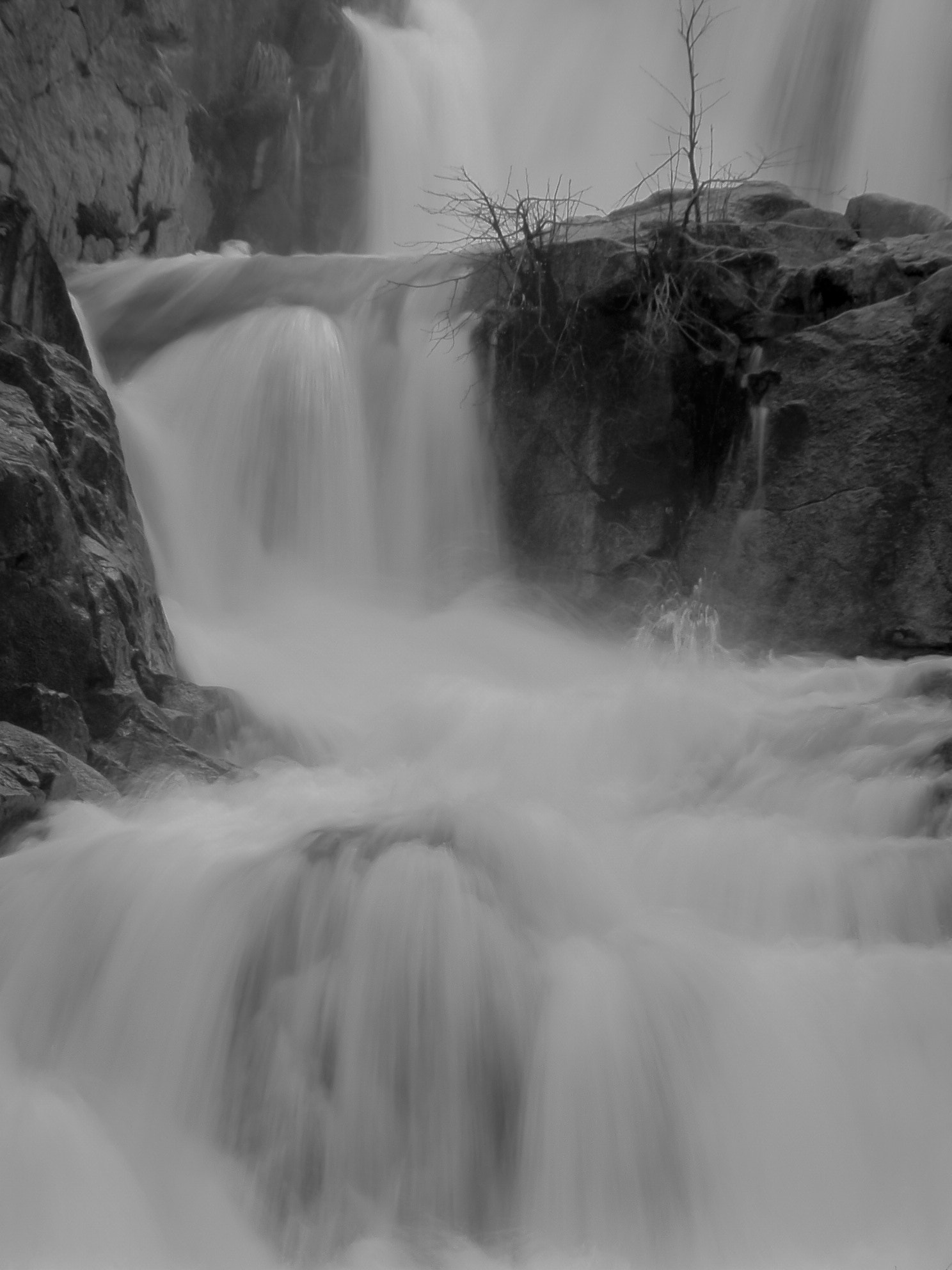Olympus C720UZ sample photo. Crystal creek falls photography