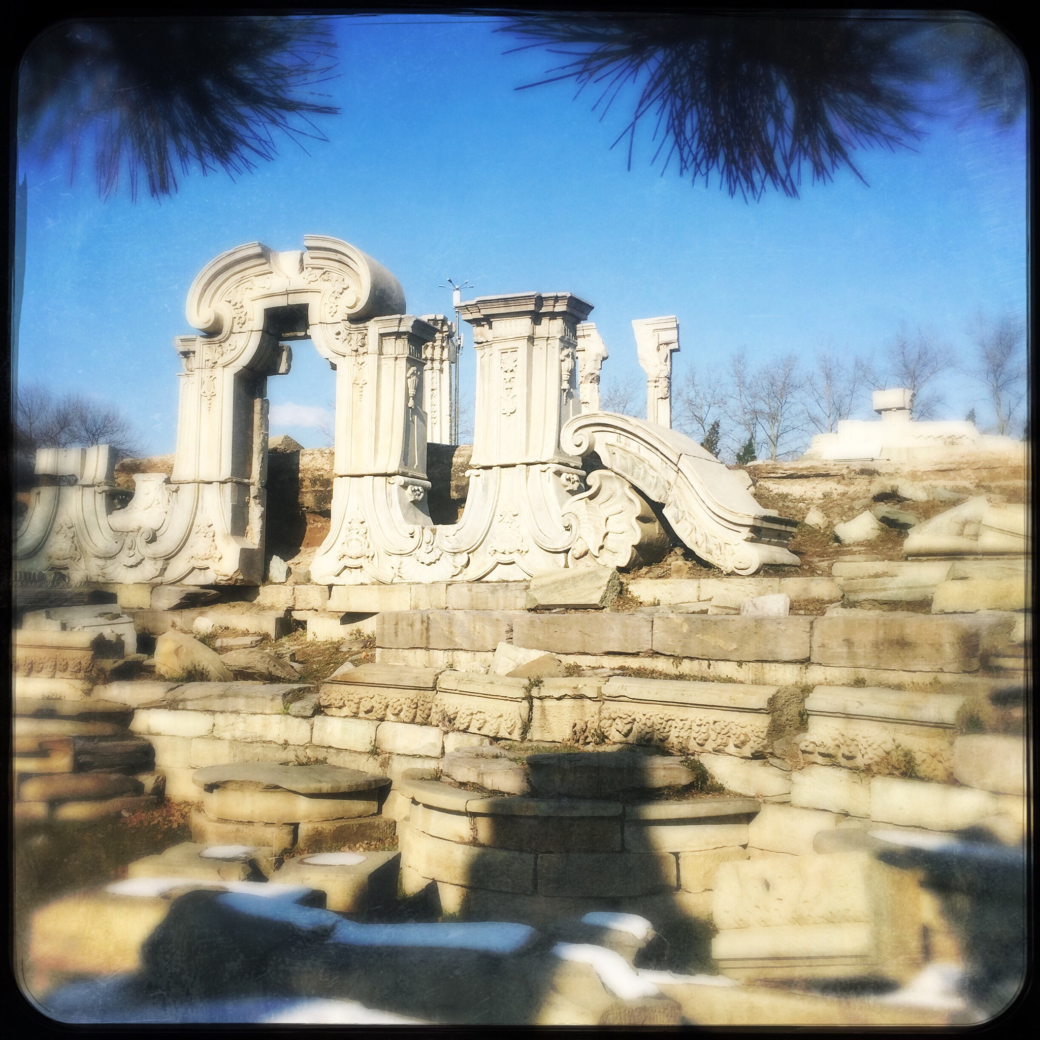 Hipstamatic 304 sample photo. 圆明园的冬 photography