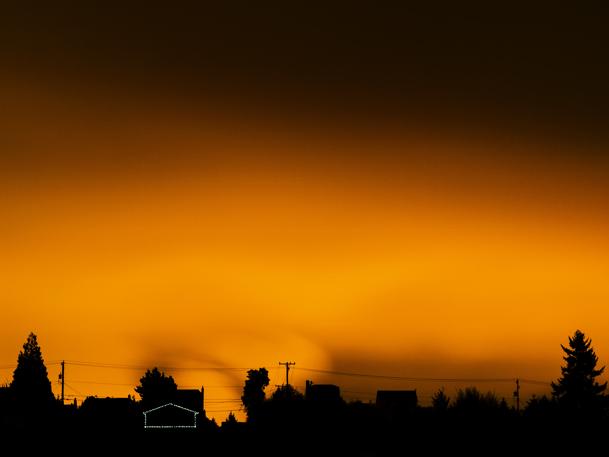 Canon EOS 750D (EOS Rebel T6i / EOS Kiss X8i) sample photo. Foggy christmas lights photography
