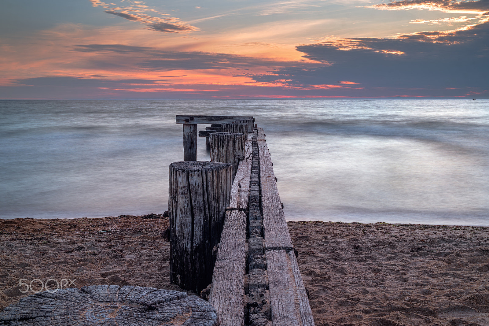 Samsung NX1 + NX 16-50mm F2-2.8 S sample photo. Mentone groyne - along the pier photography