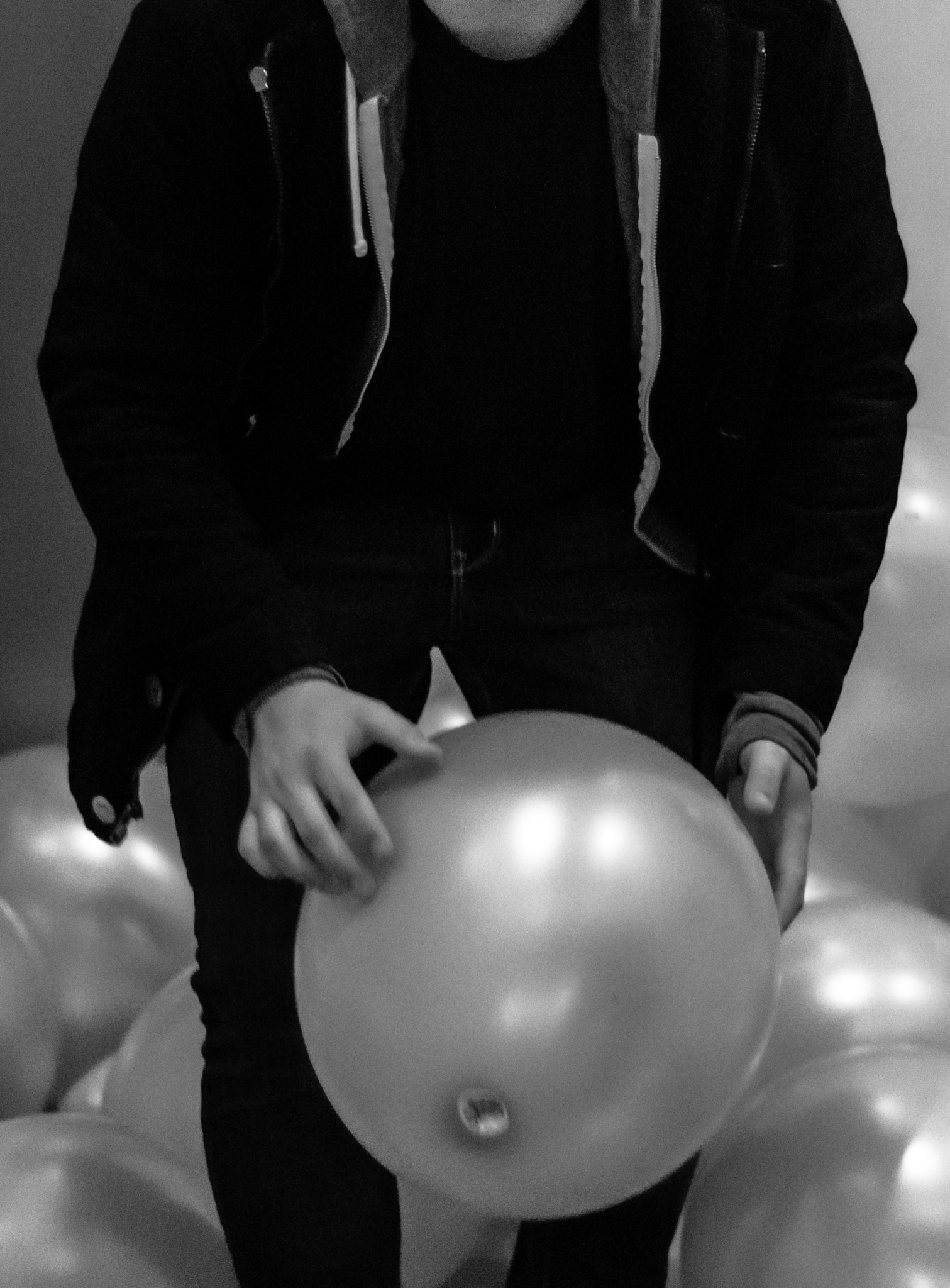 Canon EF 35-80mm f/4-5.6 sample photo. Don't lose your balloon photography