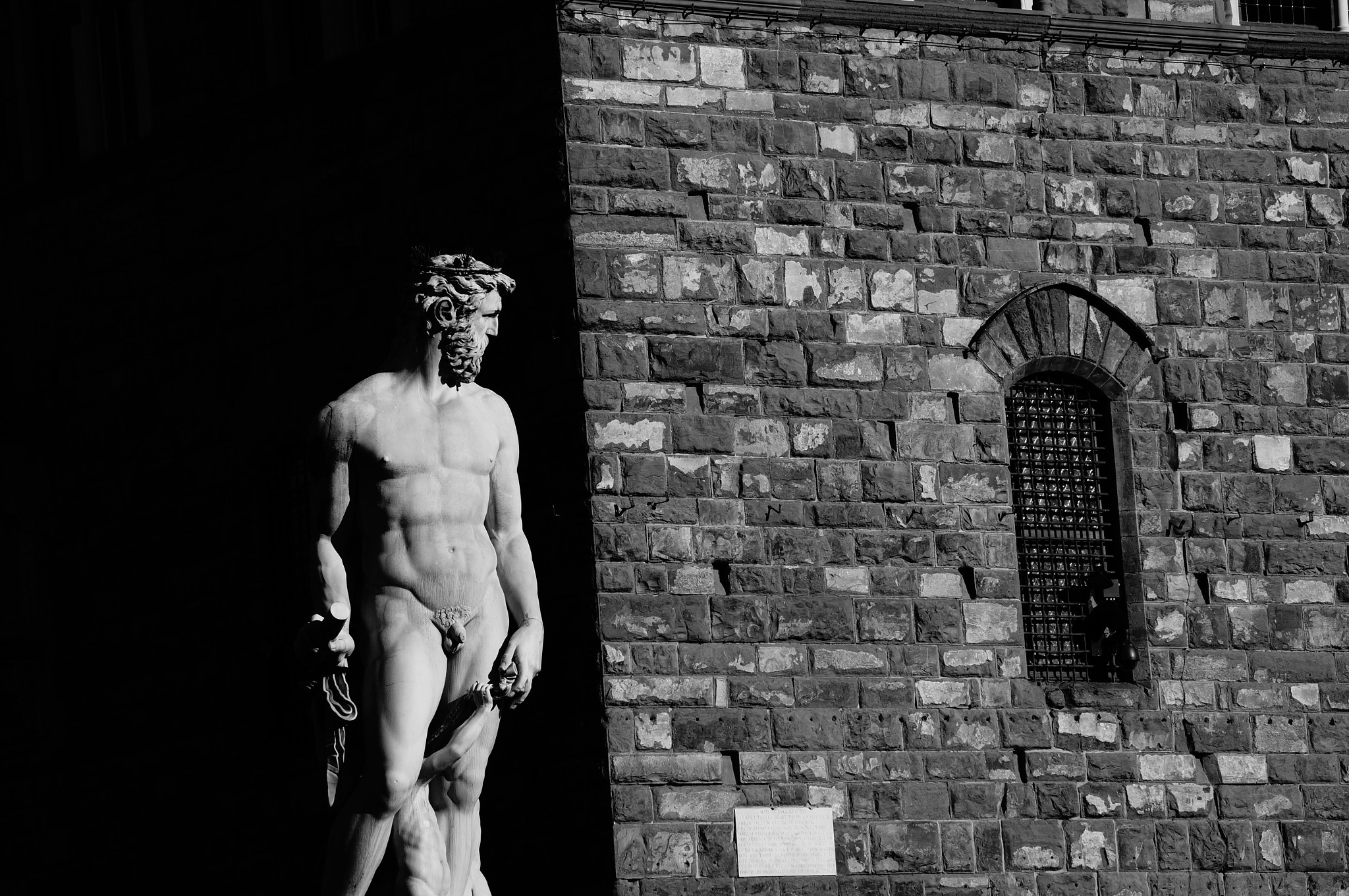Sony E 55-210mm F4.5-6.3 OSS sample photo. Fountain of neptune photography
