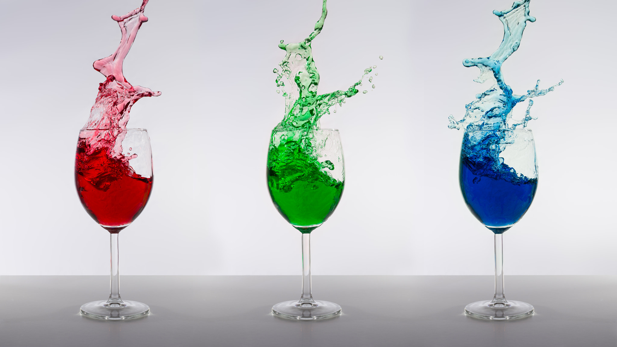 Nikon D7200 + Sigma 50mm F1.4 DG HSM Art sample photo. Weinspritzer photography