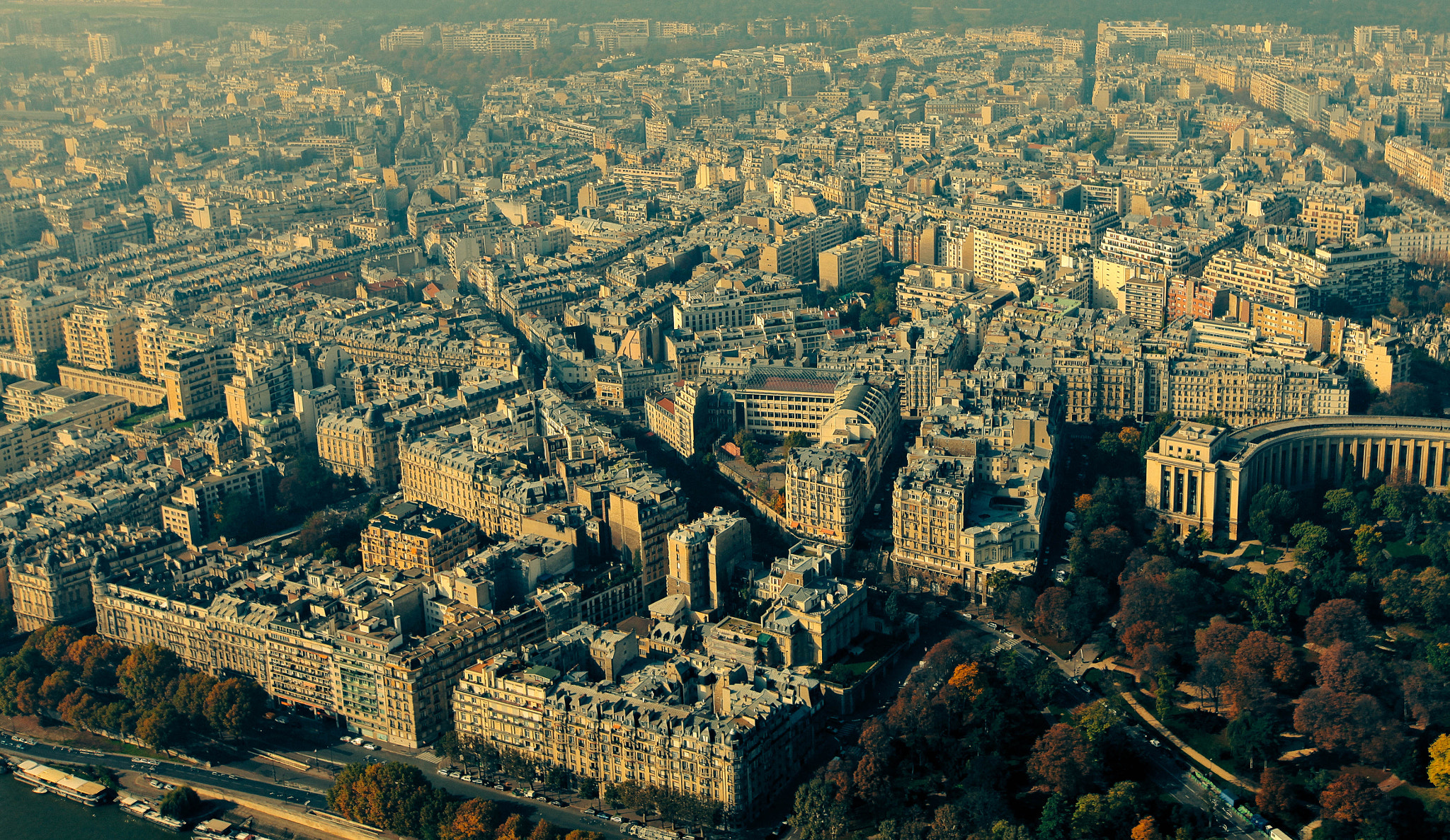 Canon EF-S 60mm F2.8 Macro USM sample photo. Paris photography
