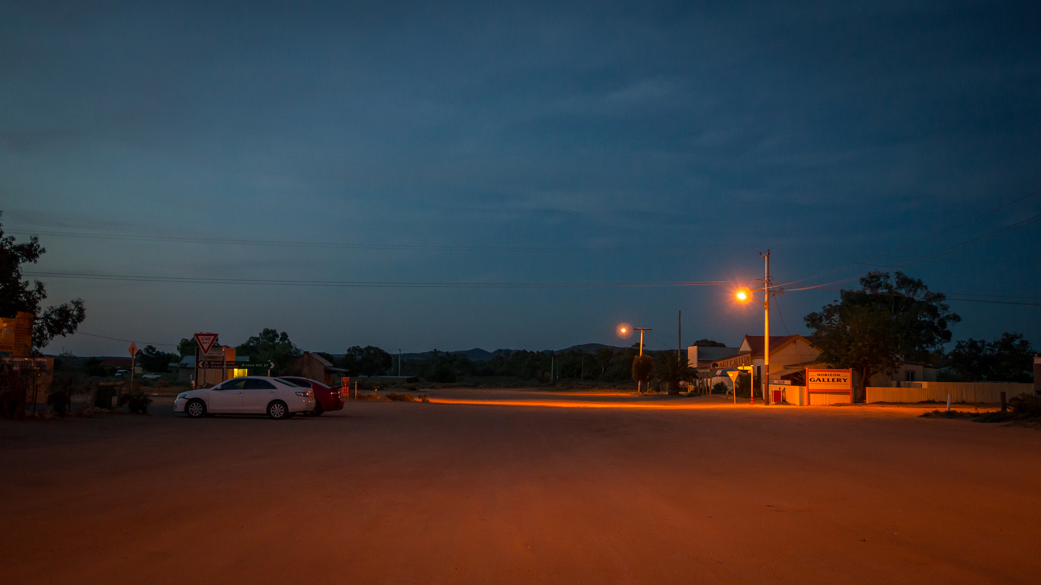 Sony Alpha NEX-6 + Sony Sonnar T* E 24mm F1.8 ZA sample photo. A lonely outback mainstream. photography