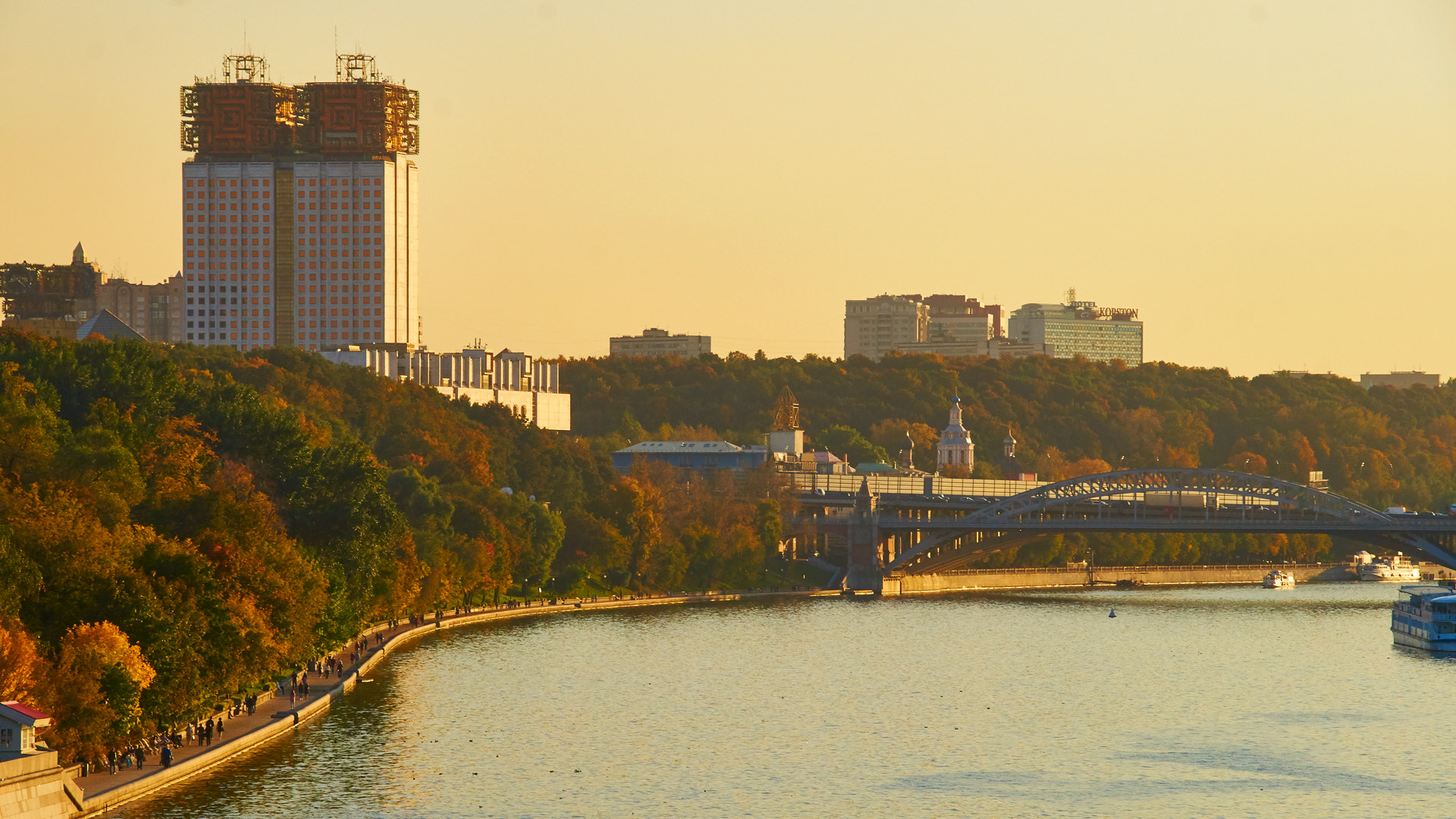 Sony SLT-A35 sample photo. Московский вечер photography