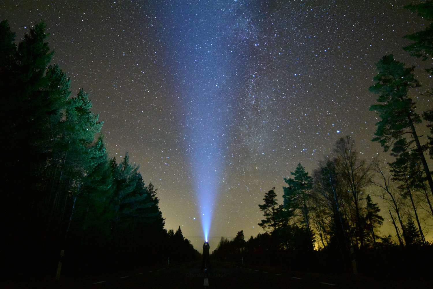 Samyang 14mm F2.8 ED AS IF UMC sample photo. Road to stars photography