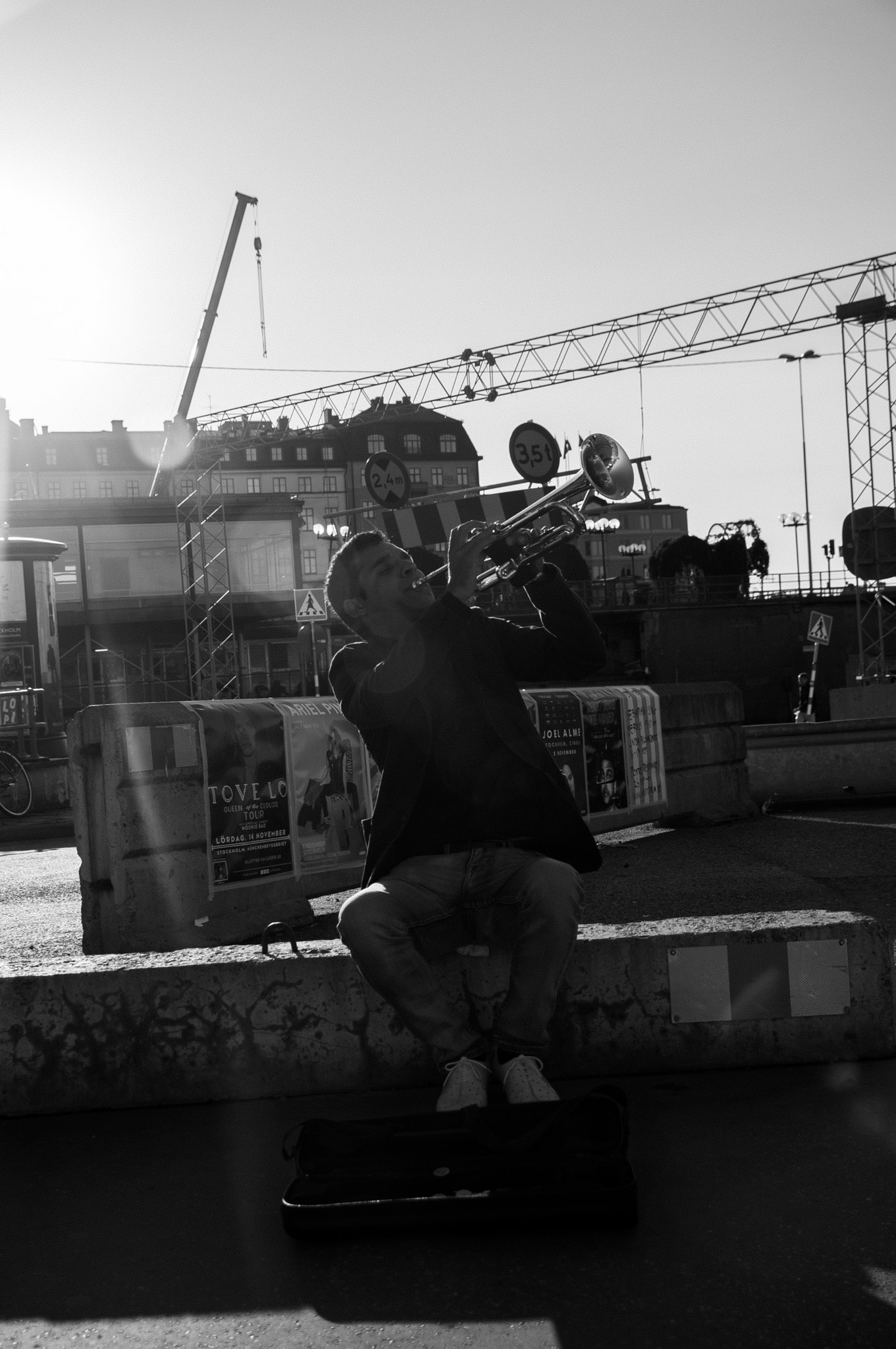 Sigma 17-70mm F2.8-4 DC Macro HSM sample photo. Street musician in stockholm photography