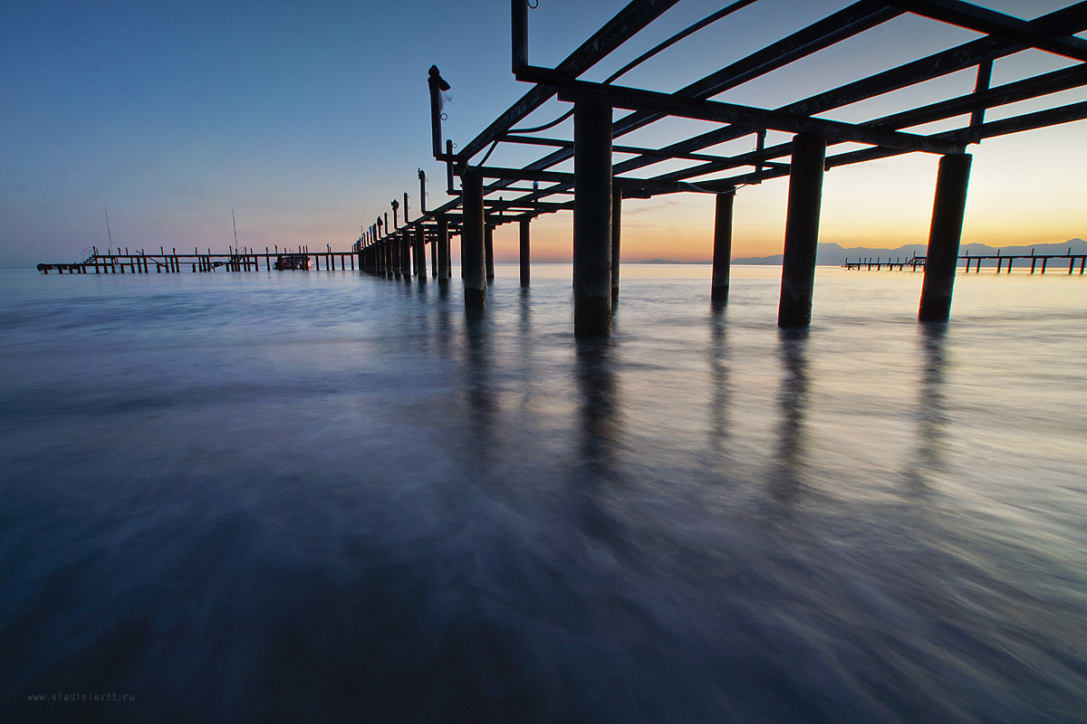 Sony DT 11-18mm F4.5-5.6 sample photo. Evening surf photography