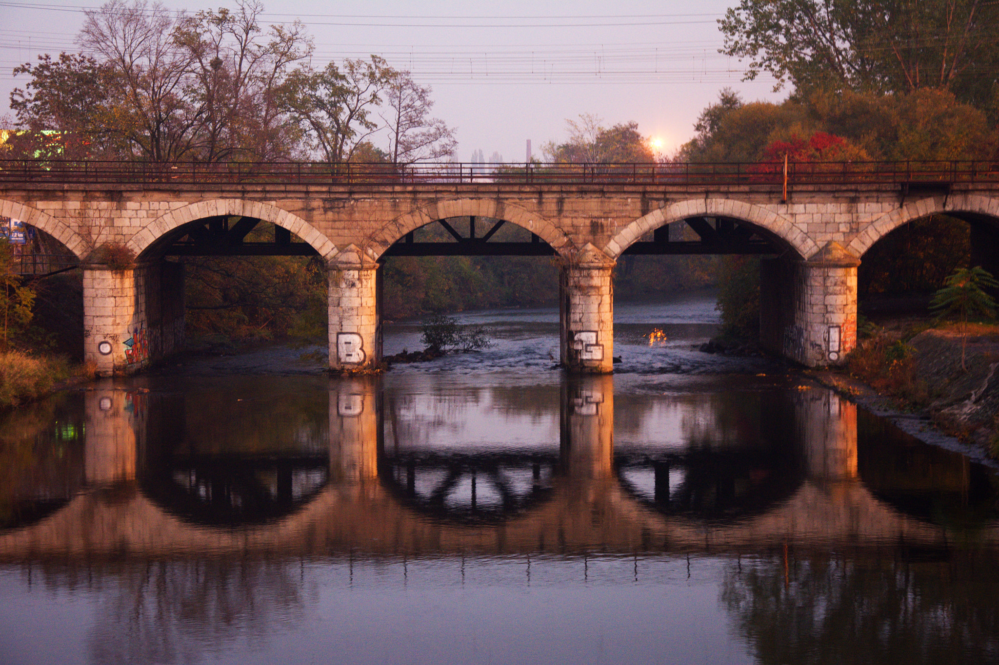 18.00 - 105.00 mm f/3.5 - 5.6 sample photo. Bridge photography