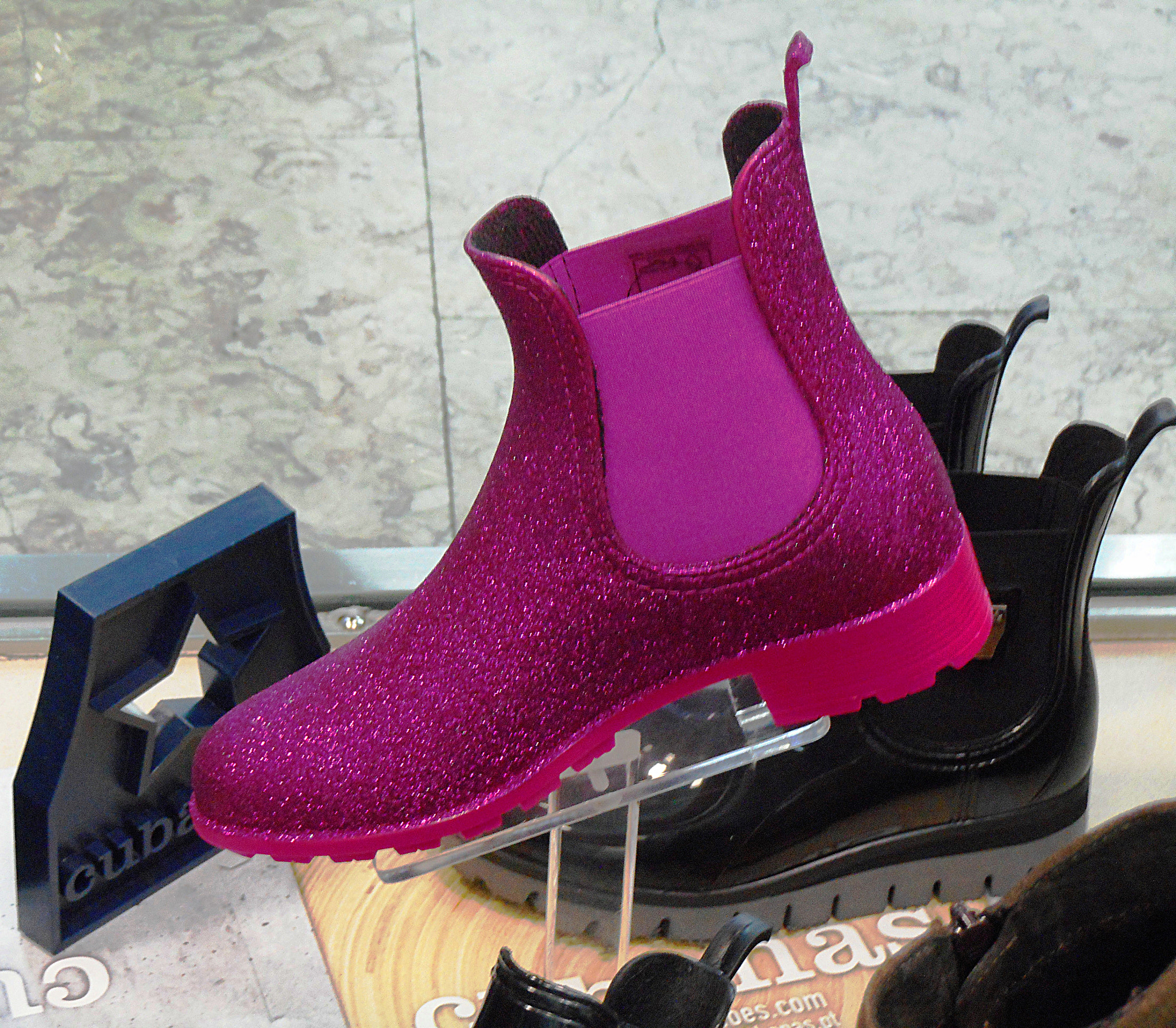 Nikon COOLPIX S6700 sample photo. Pink boot photography
