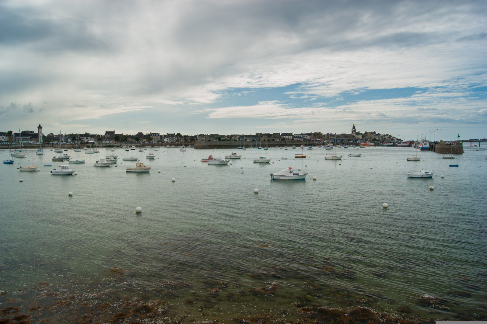 Sony Alpha DSLR-A350 + Sony DT 18-55mm F3.5-5.6 SAM sample photo. Roscoff photography