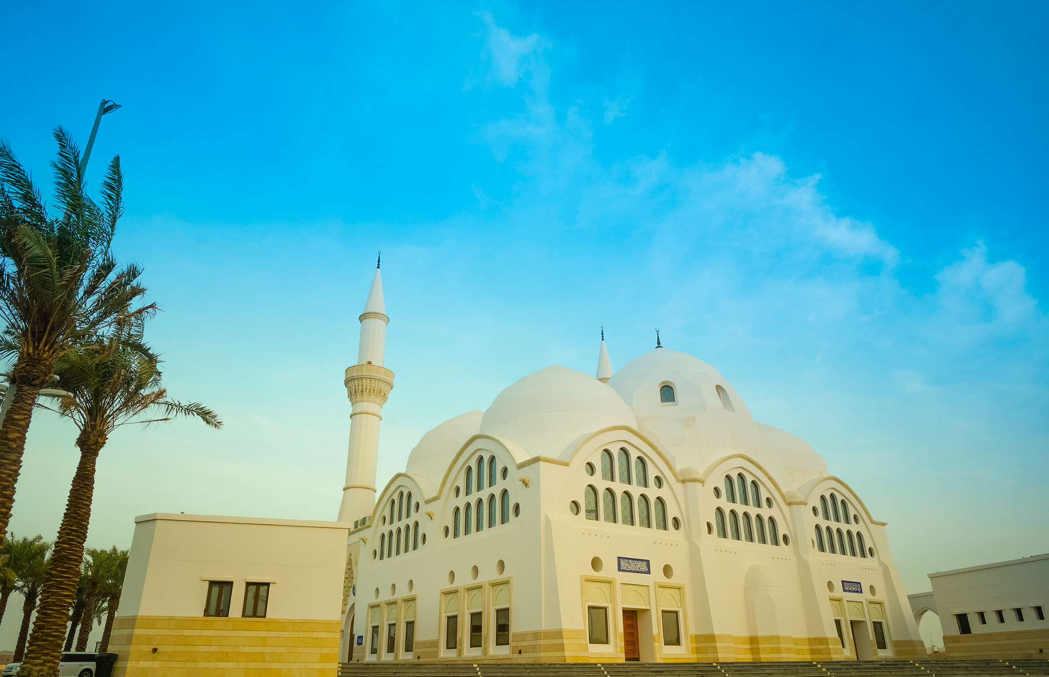 Sony Alpha NEX-6 + Sony E 20mm F2.8 sample photo. Mosque photography