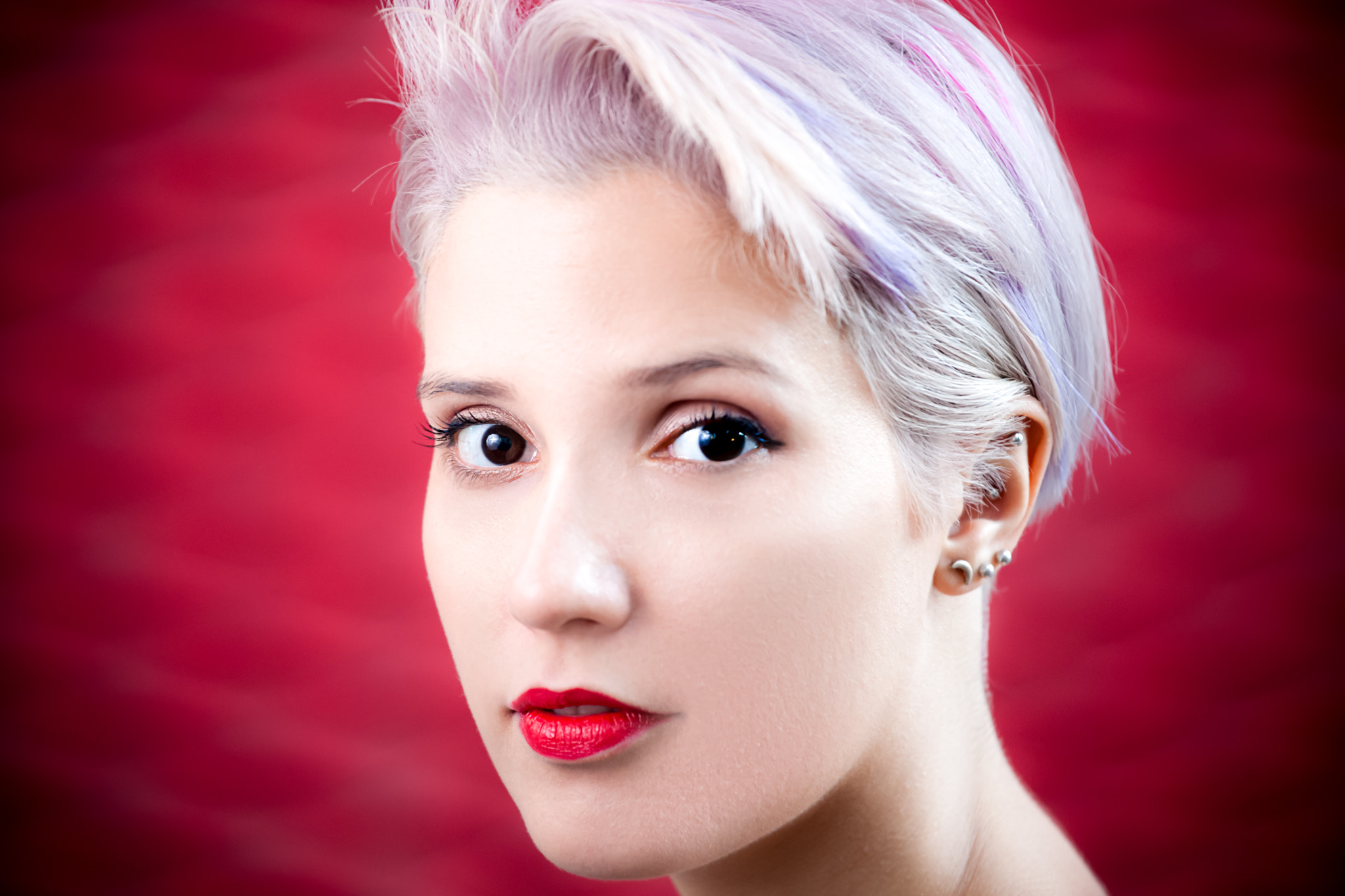 Canon EOS-1Ds Mark III sample photo. Ana on red photography