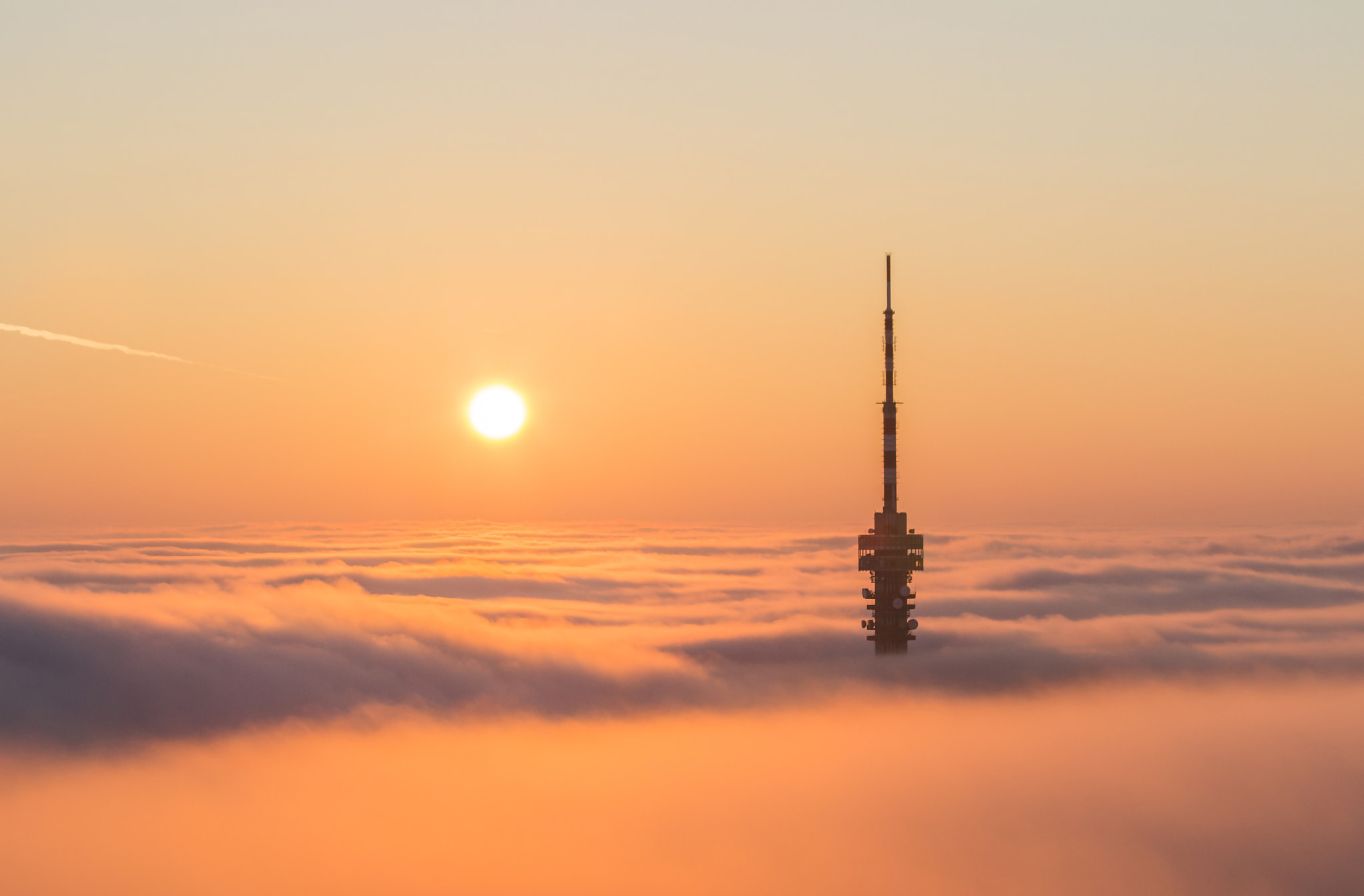 Canon EF 70-300mm F4-5.6 IS USM sample photo. Foggy morning photography