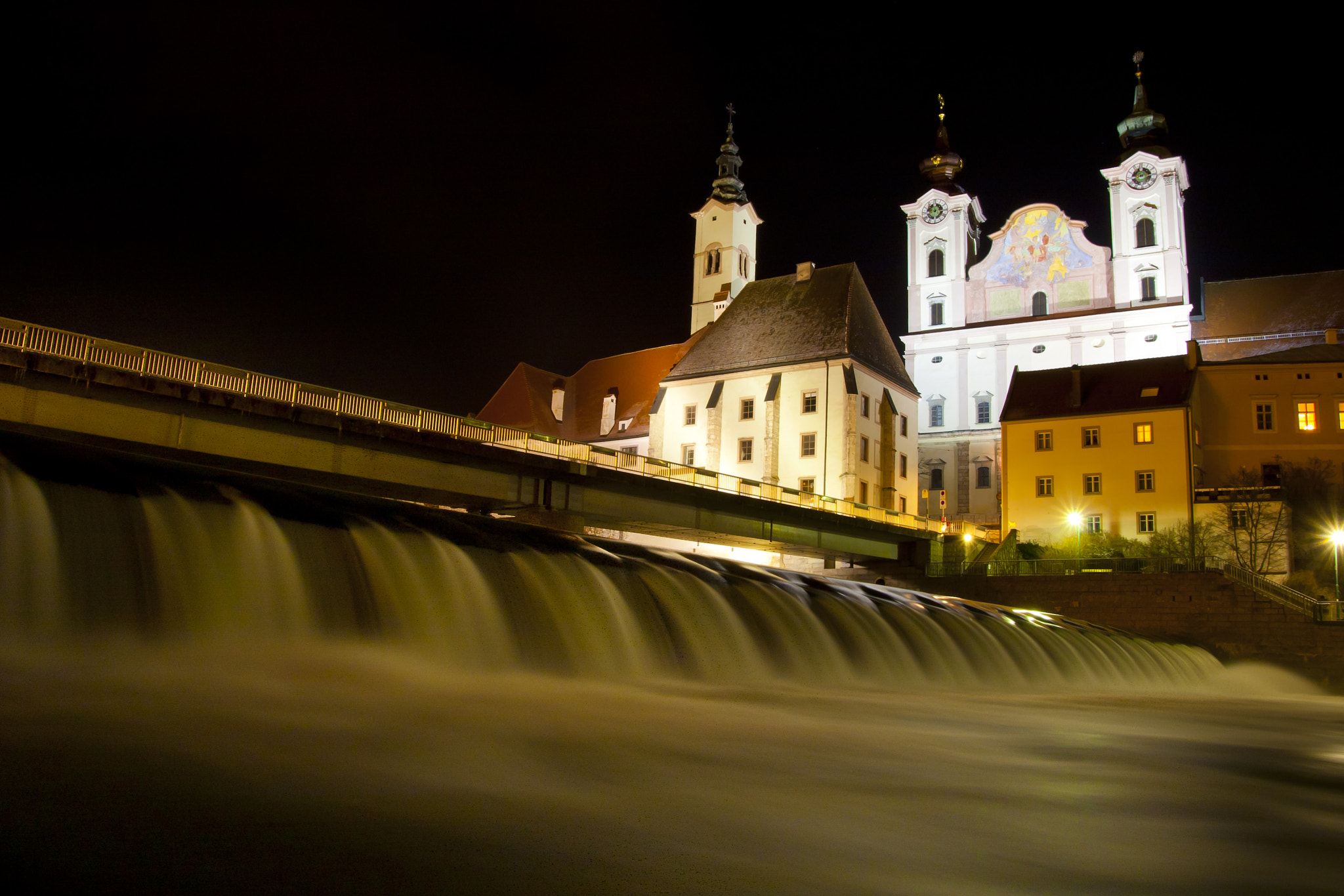 Canon EOS 30D sample photo. City lights water photography