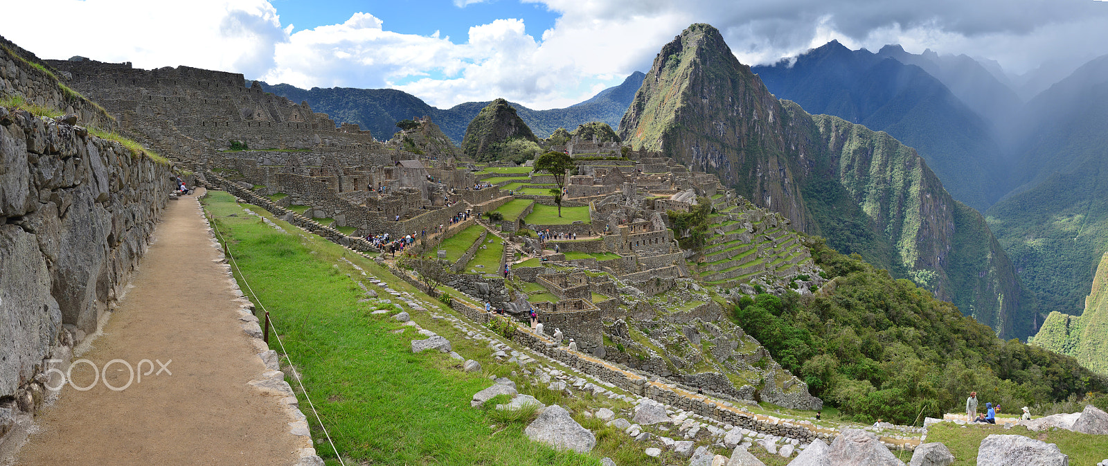 Nikon D7000 + AF Zoom-Nikkor 35-80mm f/4-5.6D sample photo. Panorama machu picchu photography