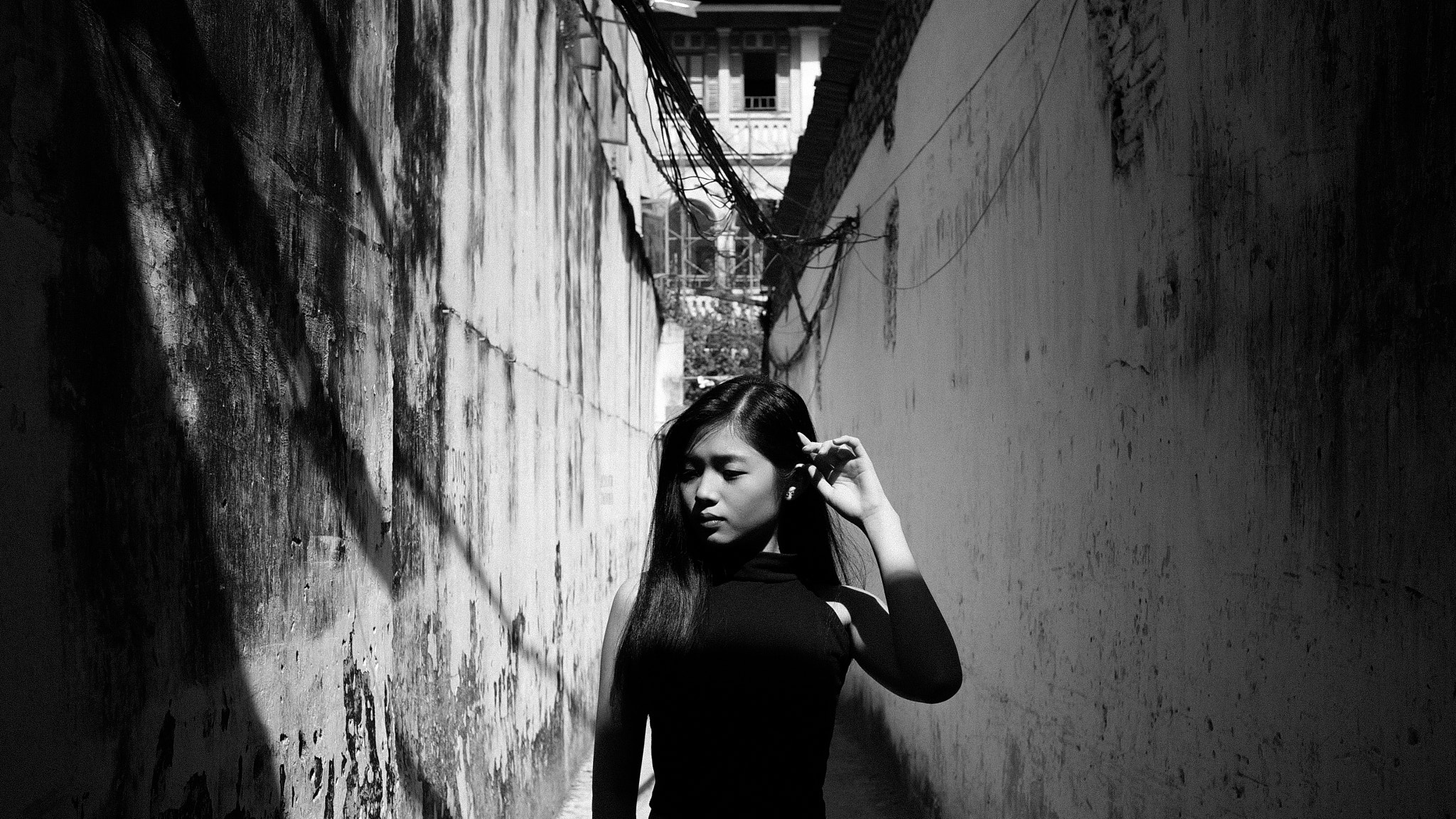 Sony Alpha NEX-6 + Sony Sonnar T* E 24mm F1.8 ZA sample photo. Sâu trong em. photography