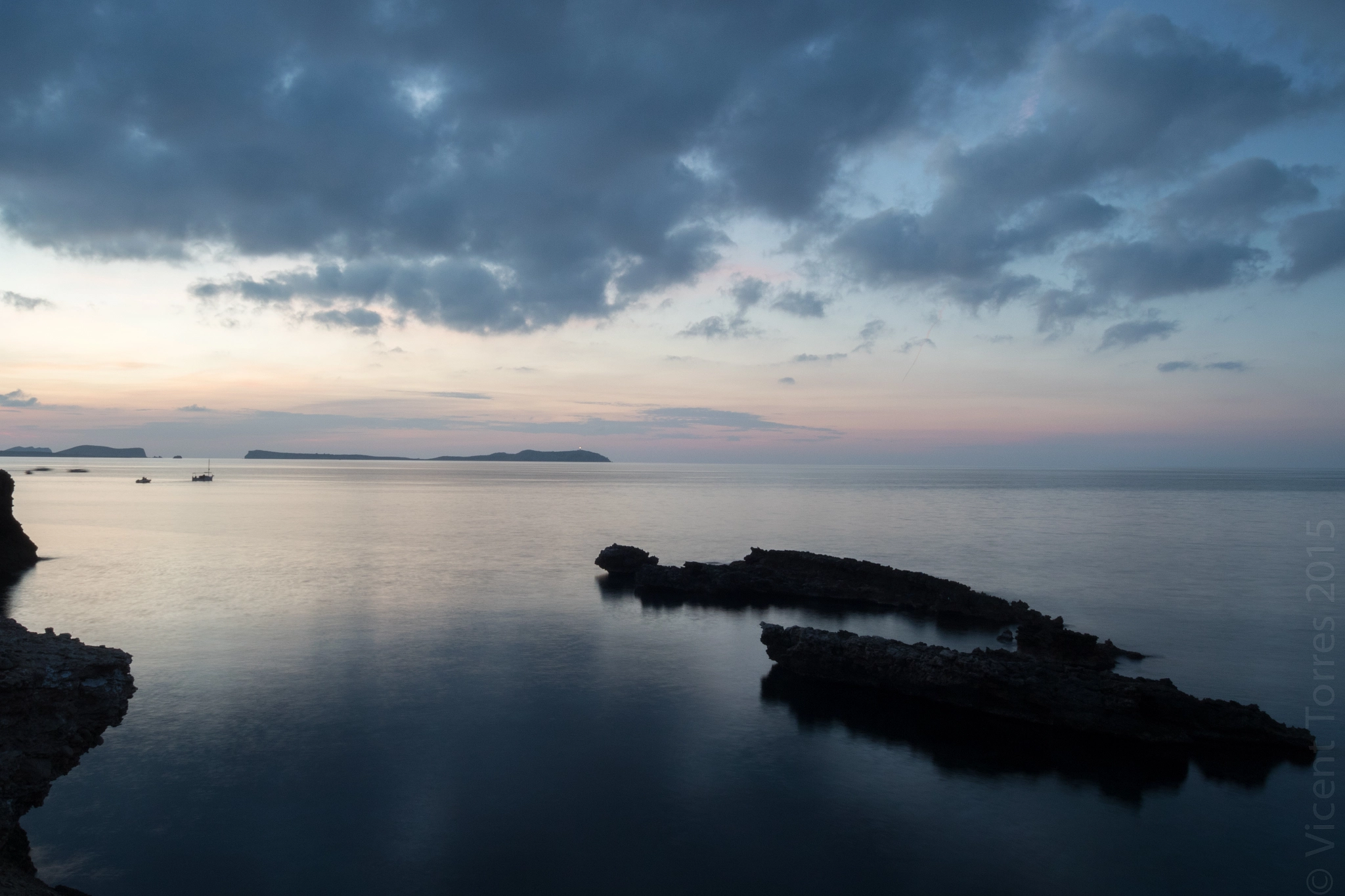 Sigma 17-35mm f/2.8-4 EX DG Aspherical HSM sample photo. Punta blanca. photography