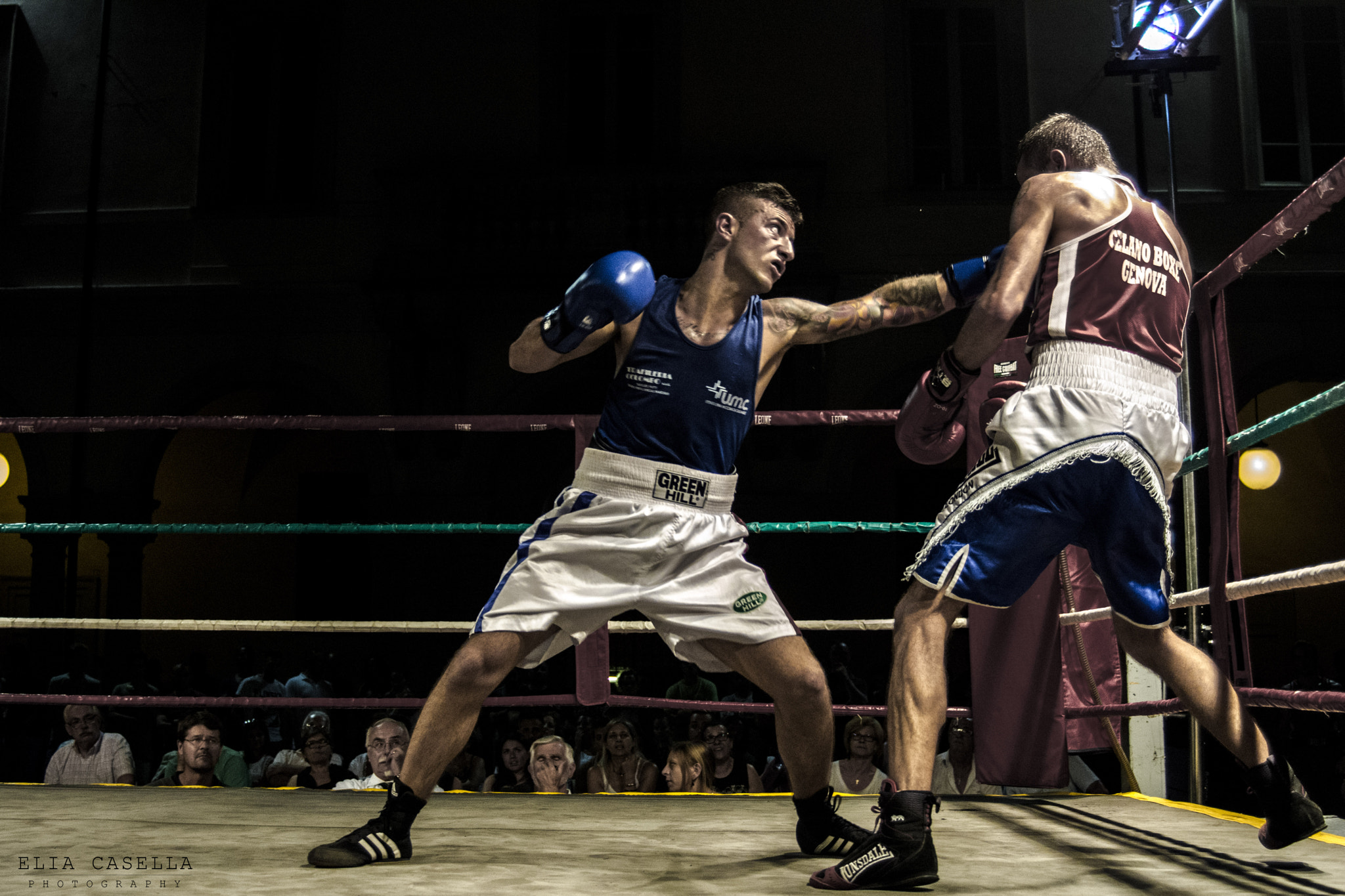 AF Zoom-Nikkor 28-80mm f/3.5-5.6D sample photo. Boxing match photography
